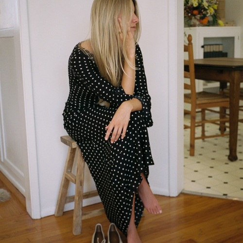 Elegant Black Polka Dot Maxi Dress with Long Sleeves and Side Slit 1 Elegant Black Polka Dot Maxi Dress with Long Sleeves and Side Slit