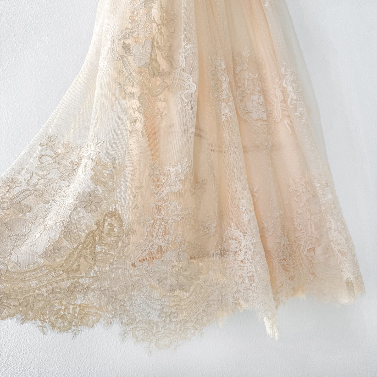 Elegant Lace Maxi Skirt - Vintage Inspired, Timeless Style for Women 5 i1760433967674 9793 0 7