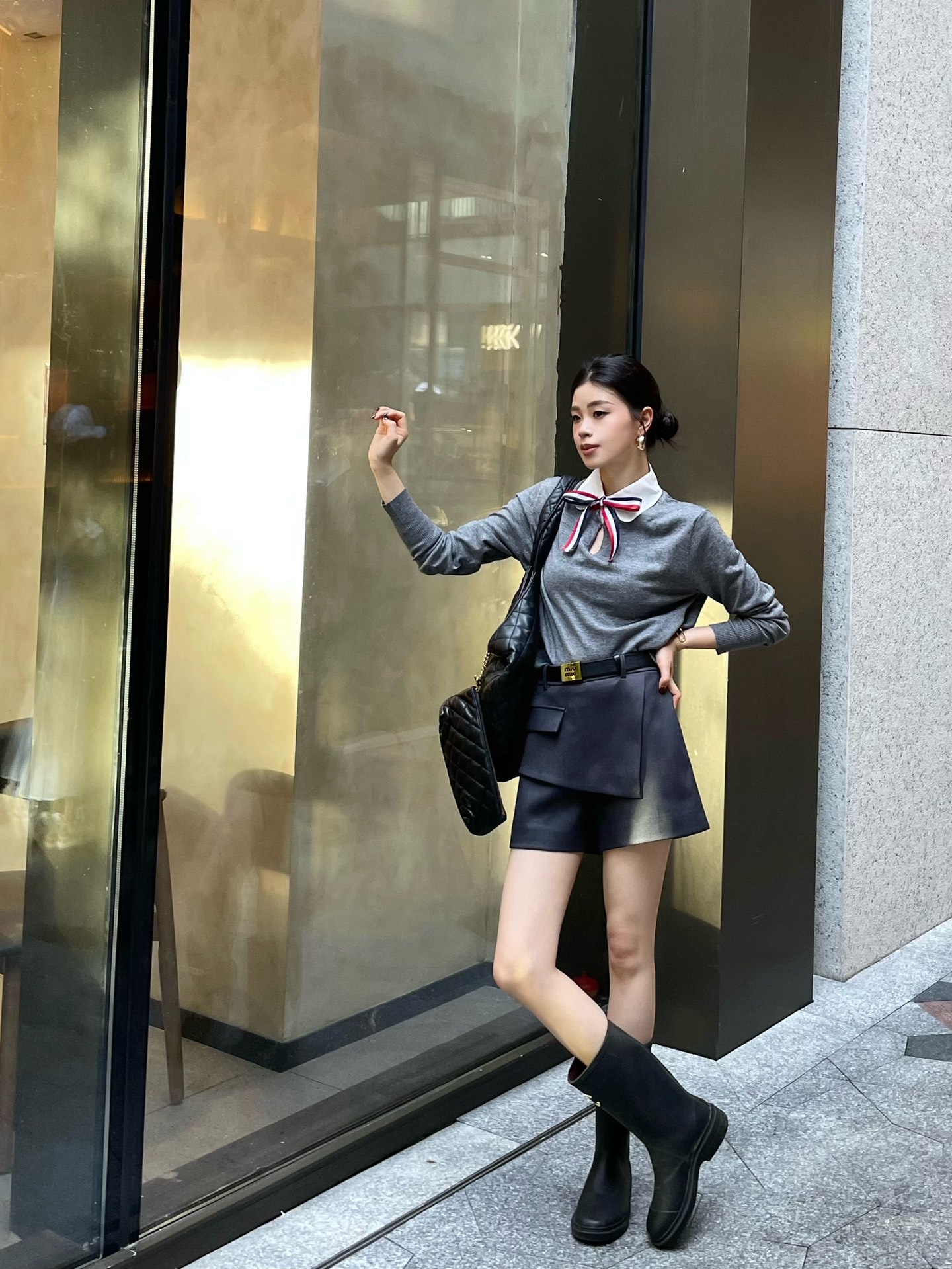 “High-End Quality Female Suit by Miu Miu for Autumn 2025: Design and Color Options” - 图片 5