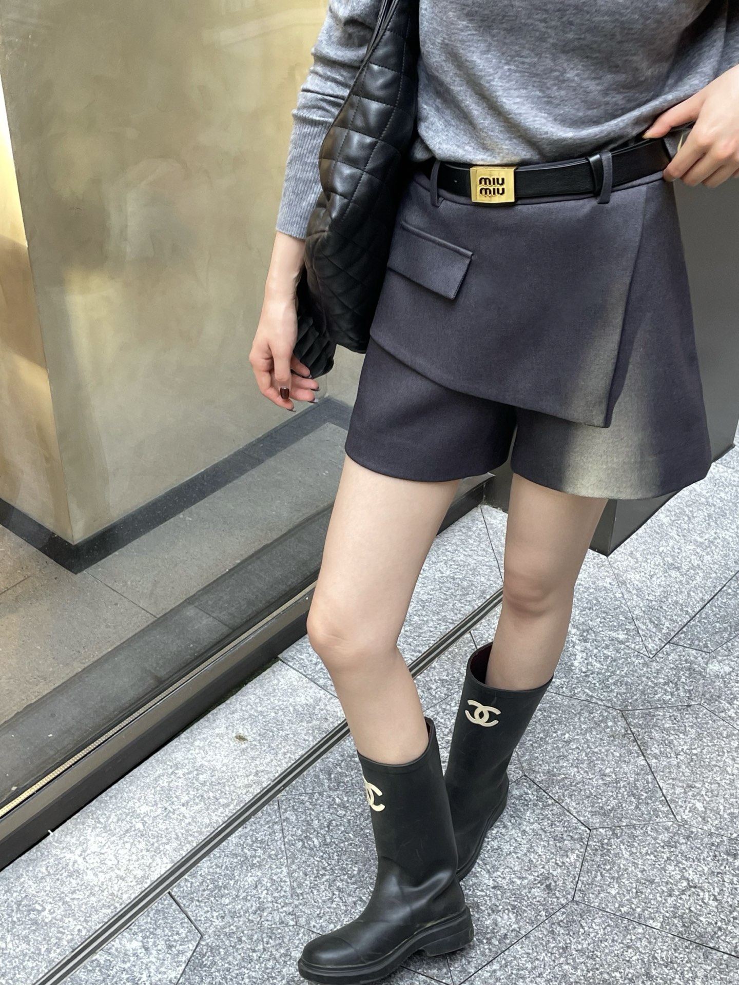 “High-End Quality Female Suit by Miu Miu for Autumn 2025: Design and Color Options” - 图片 4