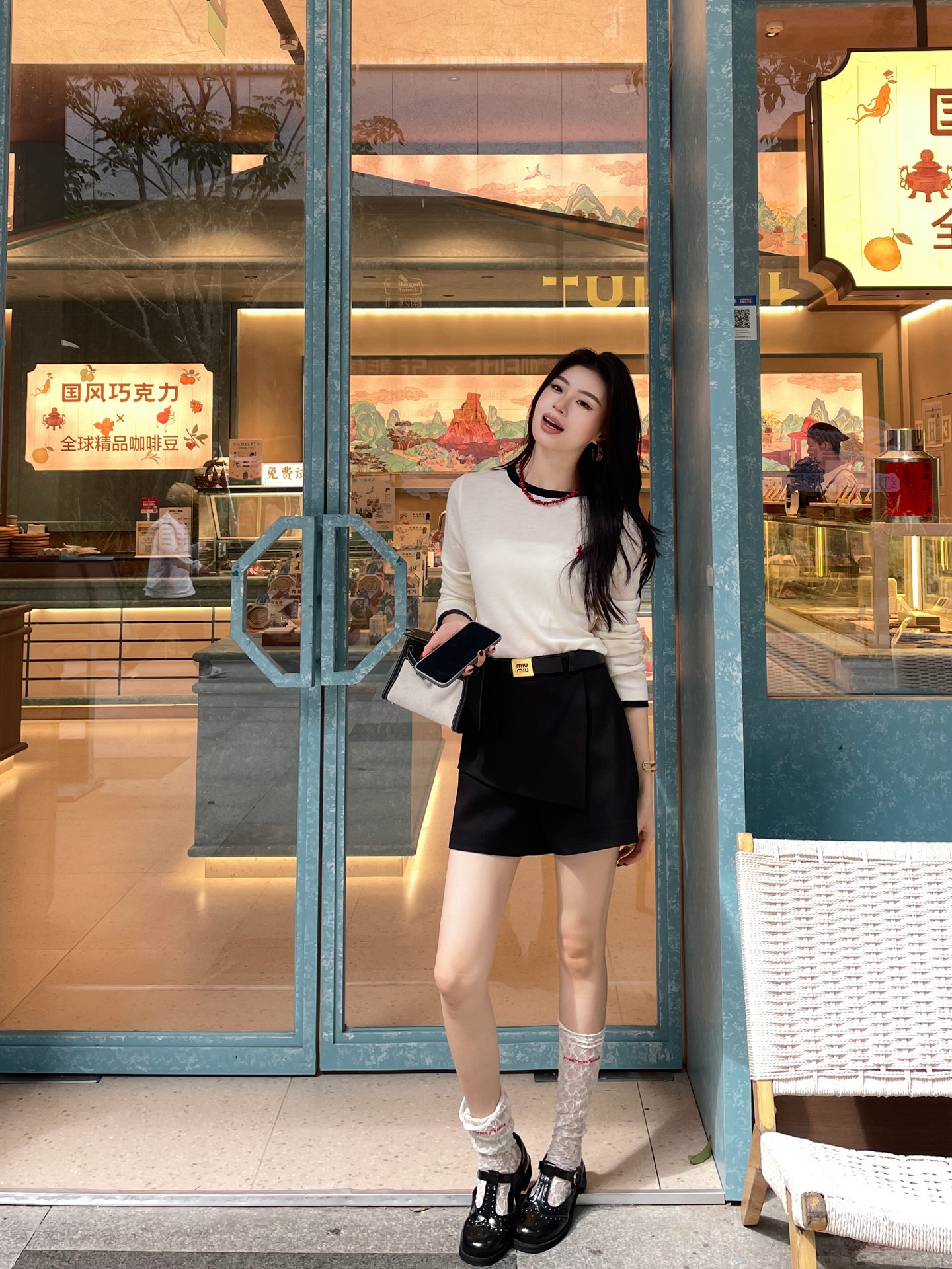 “Autumn 2025 Miu Miu Female Suit Collection: High-End Quality, Sensory Shorts, High Waists, Various Colors” - 图片 3