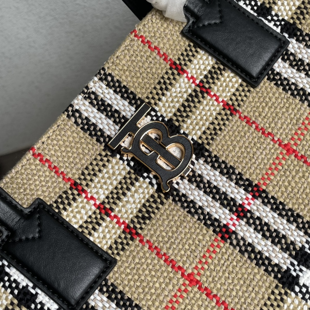 [Burberry Women