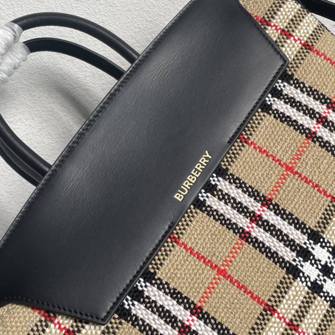 [Burberry Women