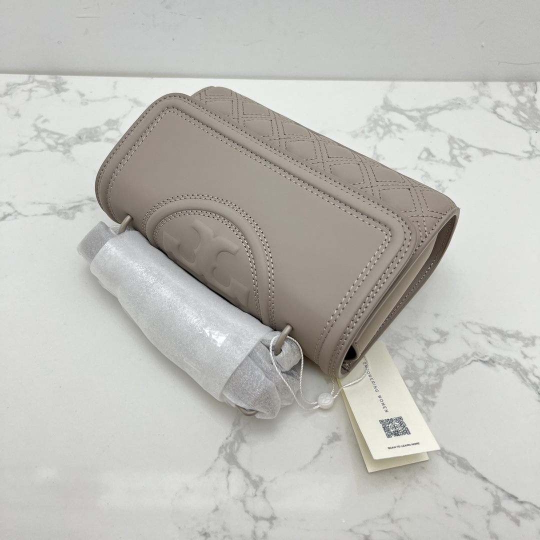 Tory Burch 小号新版82562 TB菱格哑光磨砂皮大号27/20/8、小号21/15/6