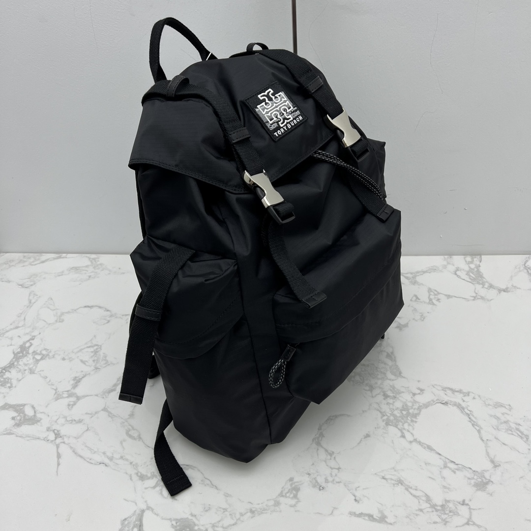 Tory Burch ～TORYBURCH 136872 最新款防水尼龙登山包 男女通用款 百分百防水