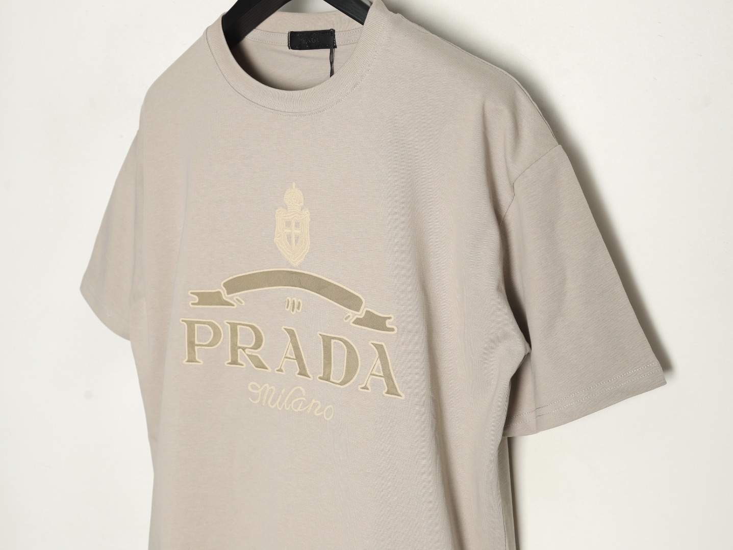 Prada 普拉达 皇冠字母 短袖T恤