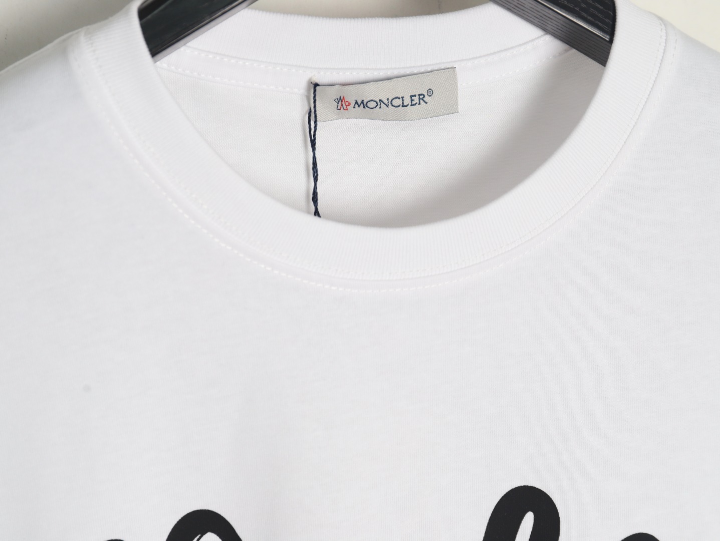 MONCLER 蒙口 蛇年标识 立体印花 Logo标识 短袖T恤