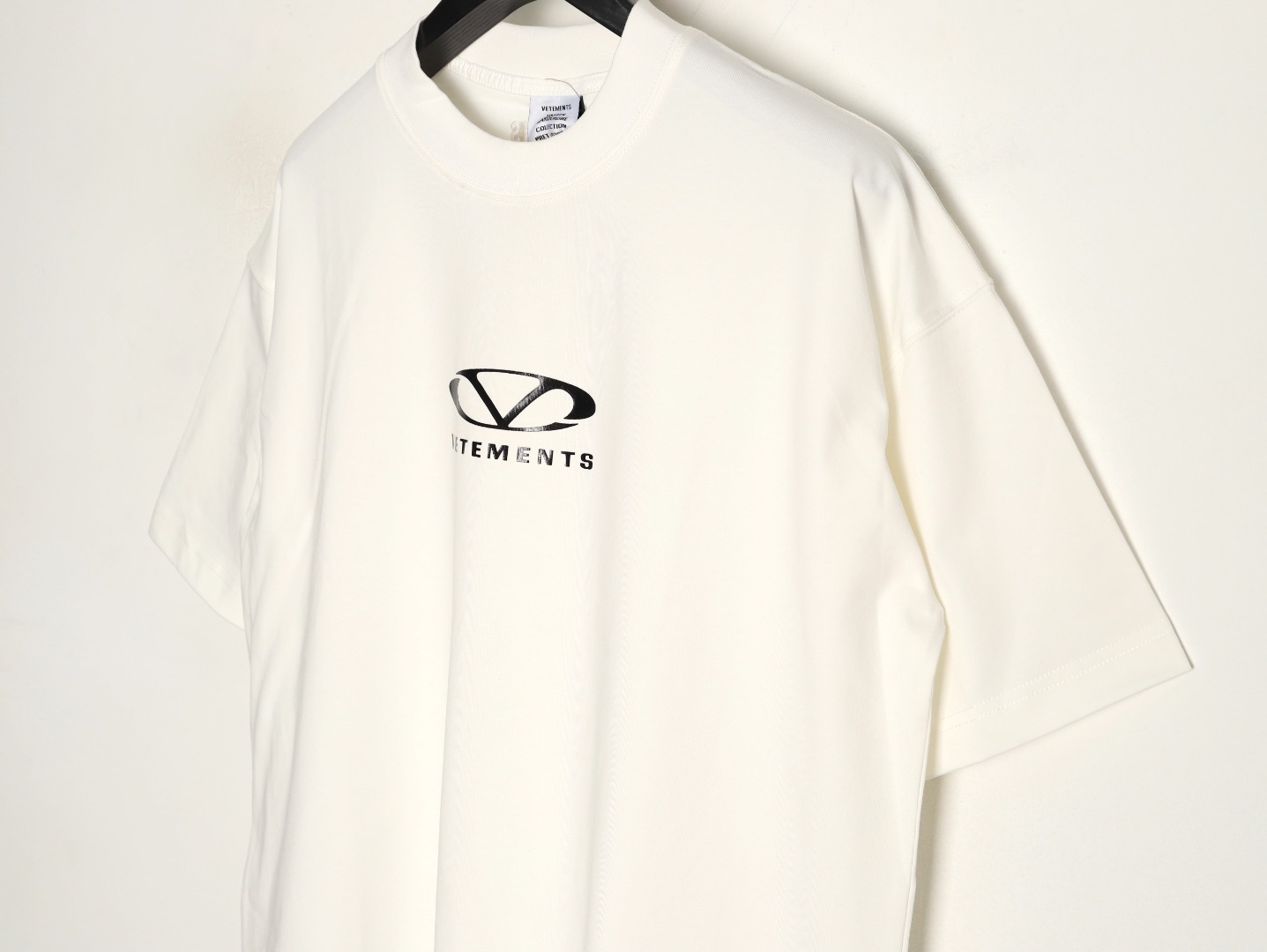 vetements 维特萌 徽标小logo标语印花短袖T恤-Chinese UA Cheap High Quatity Brand Clothes Bags handbags Sneakers wholesale wholesaler seller from China Factory suppliers Fashion Clothing Shoes best Quality Beautiful Price vetements 维特萌 徽标小logo标语印花短袖T恤