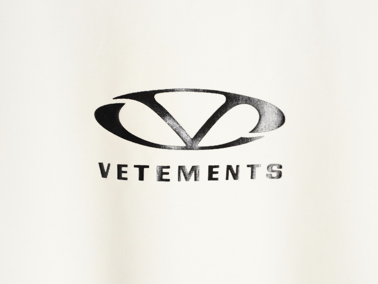 vetements 维特萌 徽标小logo标语印花短袖T恤-Chinese UA Cheap High Quatity Brand Clothes Bags handbags Sneakers wholesale wholesaler seller from China Factory suppliers Fashion Clothing Shoes best Quality Beautiful Price vetements 维特萌 徽标小logo标语印花短袖T恤
