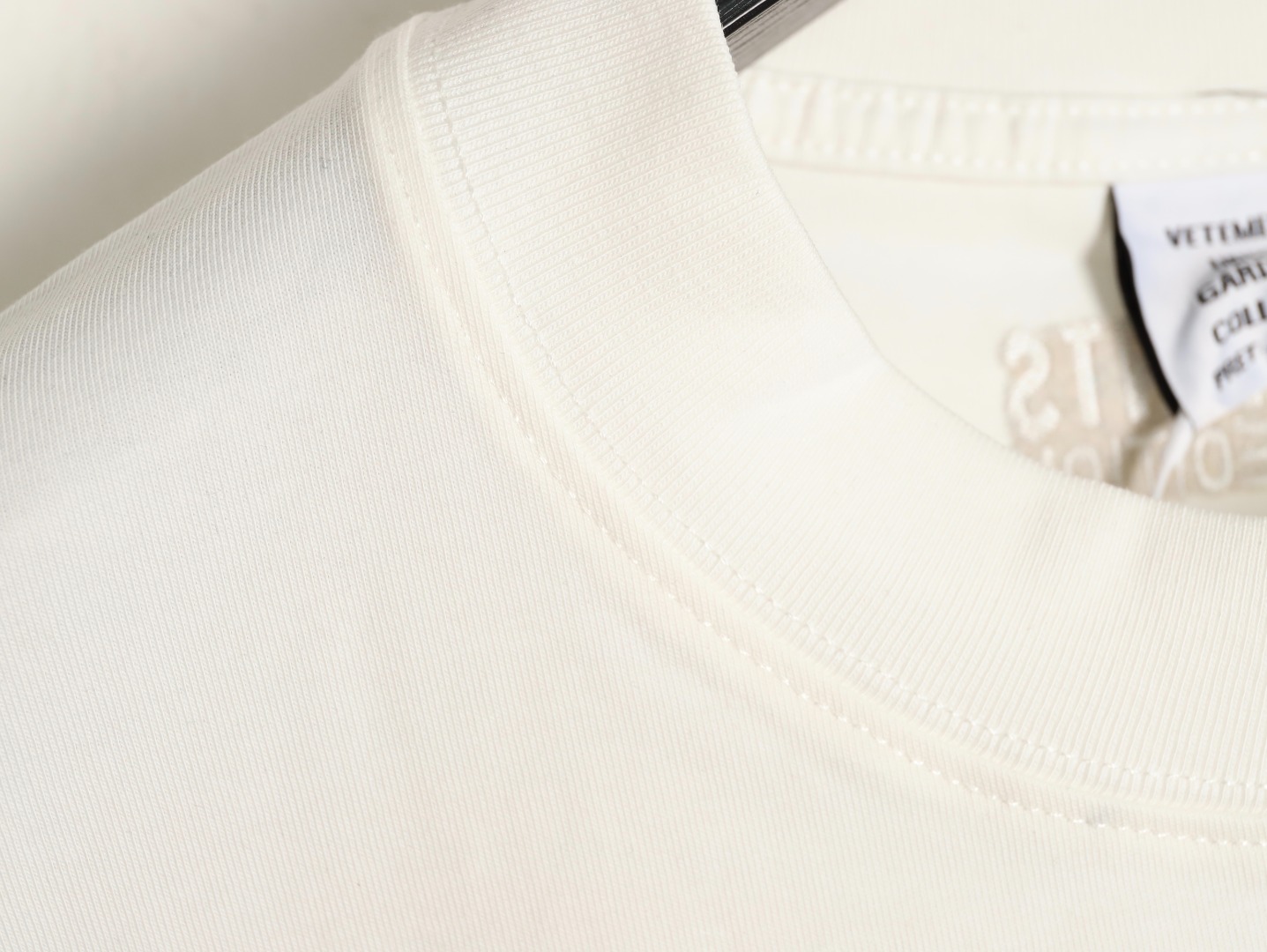 vetements 维特萌 徽标小logo标语印花短袖T恤-Chinese UA Cheap High Quatity Brand Clothes Bags handbags Sneakers wholesale wholesaler seller from China Factory suppliers Fashion Clothing Shoes best Quality Beautiful Price vetements 维特萌 徽标小logo标语印花短袖T恤