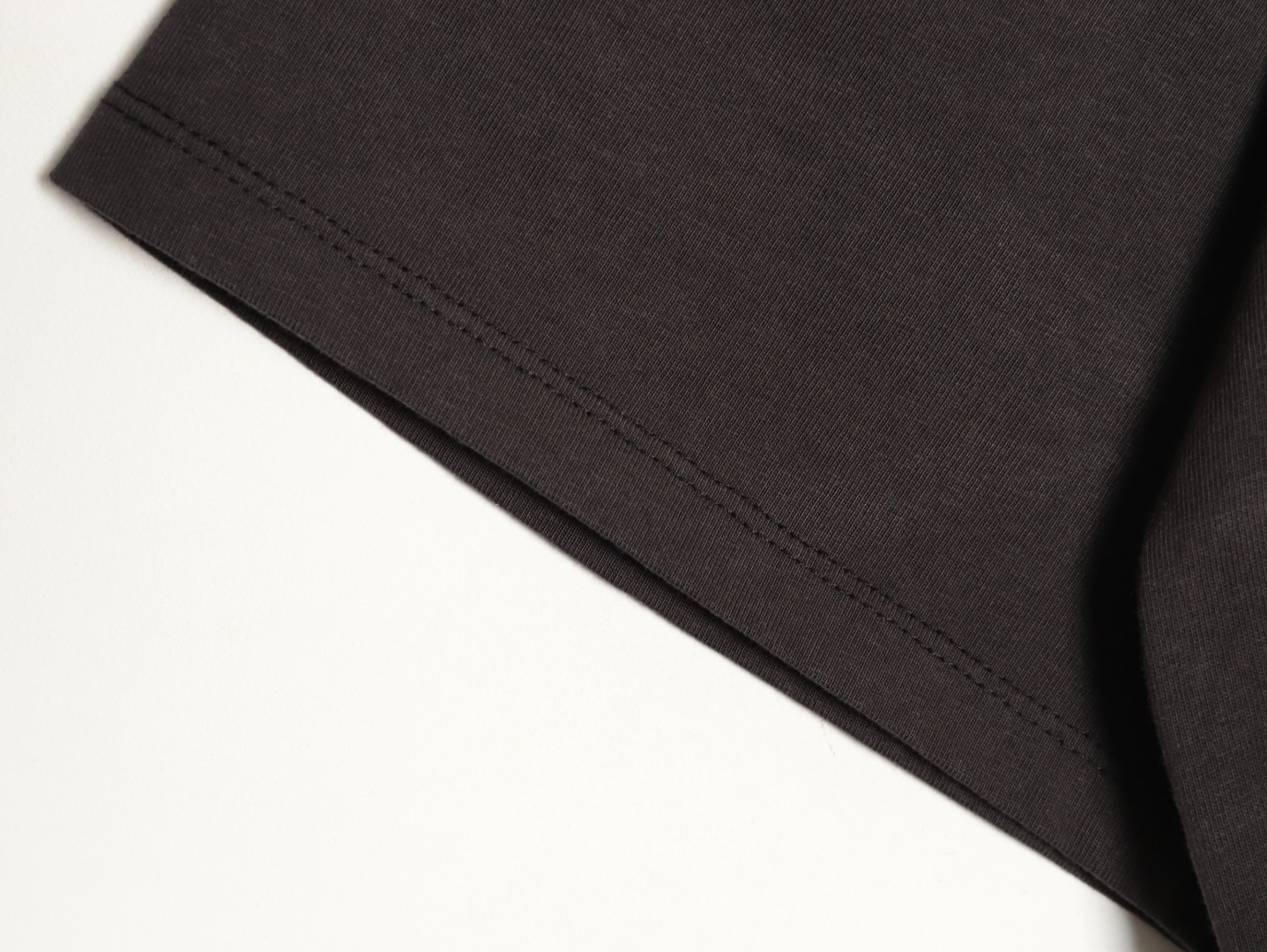 OFF WHITE OW小天使款短袖T恤做旧黑-Chinese UA Cheap High Quatity Brand Clothes Bags handbags Sneakers wholesale wholesaler seller from China Factory suppliers Fashion Clothing Shoes best Quality Beautiful Price OFF WHITE OW小天使款短袖T恤做旧黑