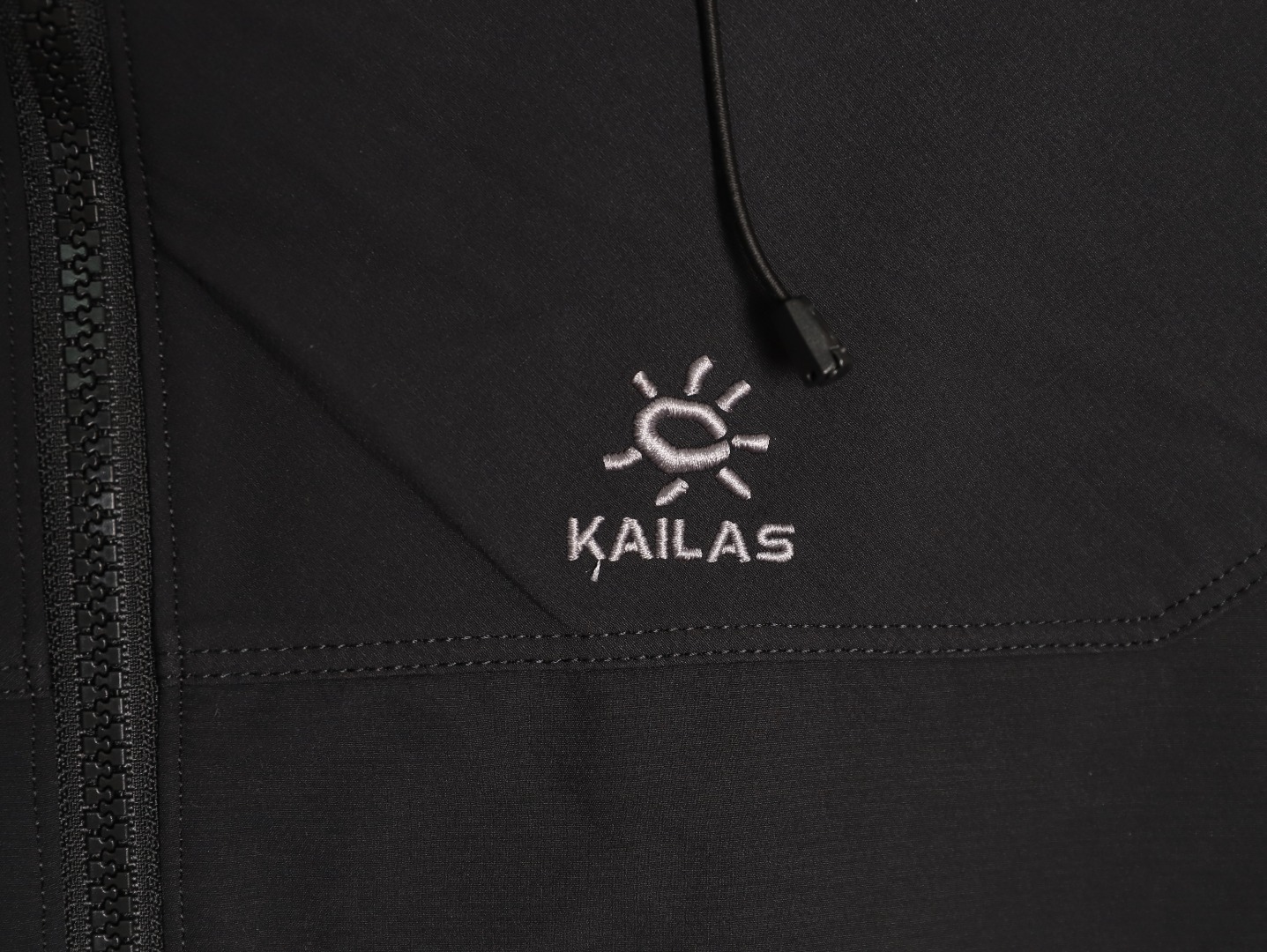 KAILAS 凯乐石 M8-X 软壳防风弹力冲锋衣-Chinese UA Cheap High Quatity Brand Clothes Bags handbags Sneakers wholesale wholesaler seller from China Factory suppliers Fashion Clothing Shoes best Quality Beautiful Price KAILAS 凯乐石 M8-X 软壳防风弹力冲锋衣