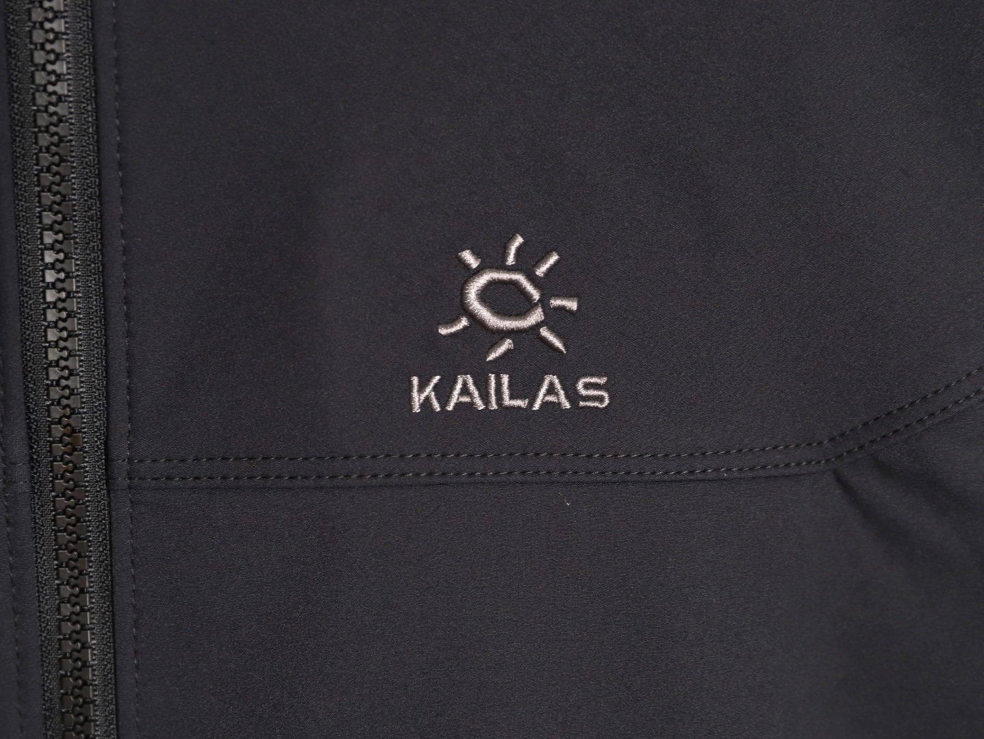 KAILAS 凯乐石 M8 IC 运动户外登山徒步防风防泼保暖透气薄绒软壳拉链外套-Chinese UA Cheap High Quatity Brand Clothes Bags handbags Sneakers wholesale wholesaler seller from China Factory suppliers Fashion Clothing Shoes best Quality Beautiful Price KAILAS 凯乐石 M8 IC 运动户外登山徒步防风防泼保暖透气薄绒软壳拉链外套