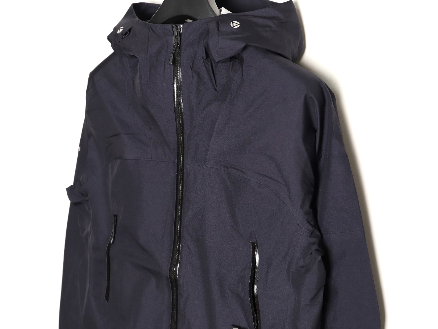 KAILAS 凯乐石 博格达系列 轻量防风防水户外徒步登山冲锋衣-Chinese UA Cheap High Quatity Brand Clothes Bags handbags Sneakers wholesale wholesaler seller from China Factory suppliers Fashion Clothing Shoes best Quality Beautiful Price KAILAS 凯乐石 博格达系列 轻量防风防水户外徒步登山冲锋衣