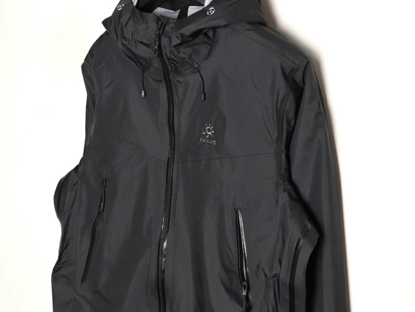 KAILAS 凯乐石 博格达LT冲锋衣防风防水轻量户外徒步登山服外套-Chinese UA Cheap High Quatity Brand Clothes Bags handbags Sneakers wholesale wholesaler seller from China Factory suppliers Fashion Clothing Shoes best Quality Beautiful Price KAILAS 凯乐石 博格达LT冲锋衣防风防水轻量户外徒步登山服外套