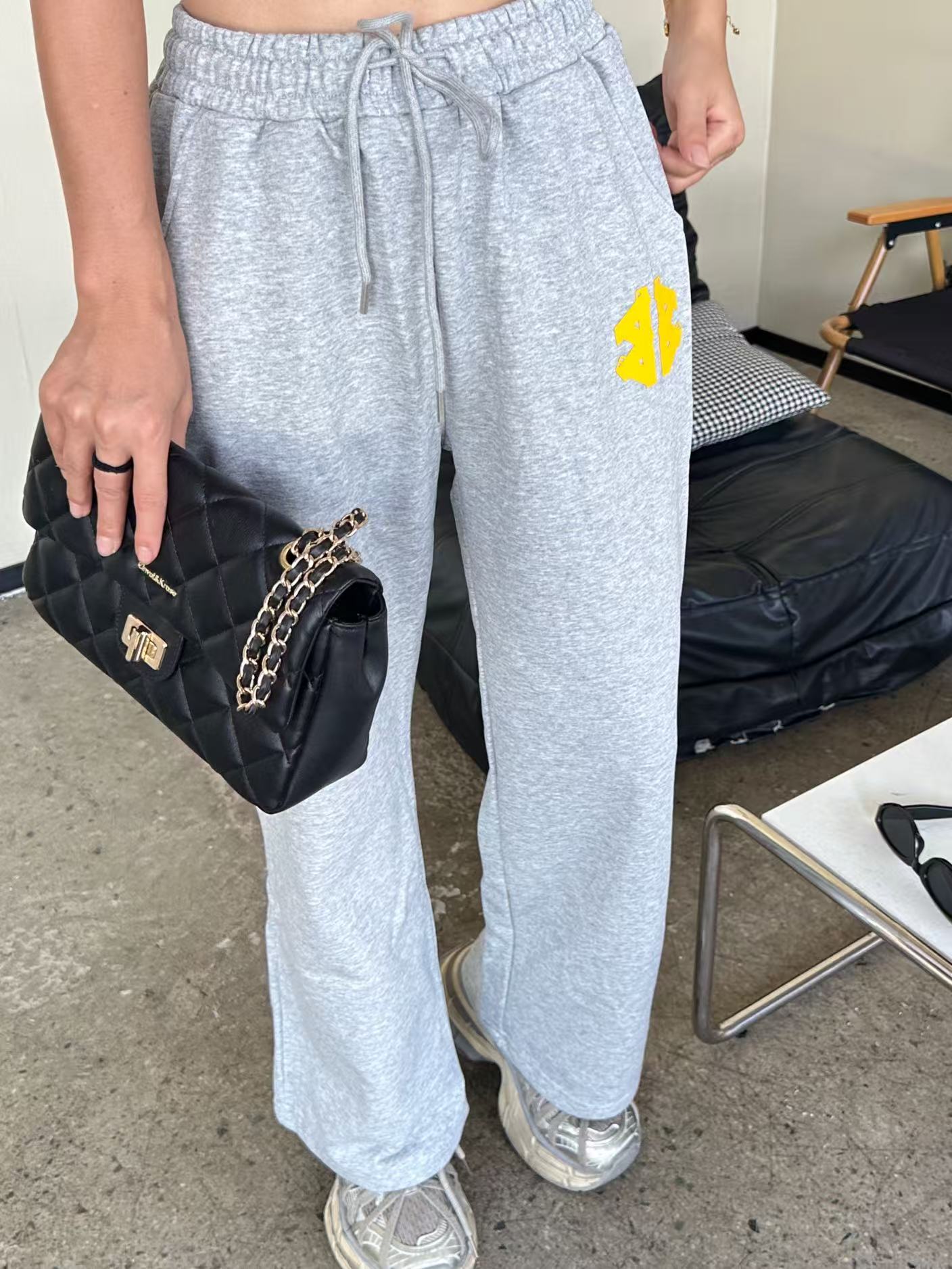 Balenciaga 巴黎世家 25FW 美纹纸胶带长裤 上身效果#