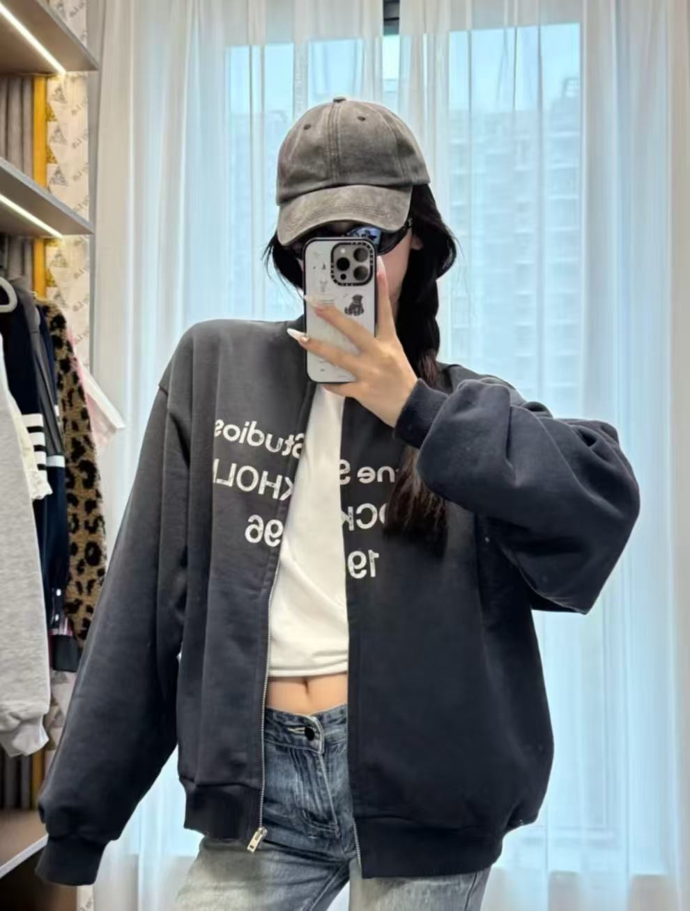 Acne Studios 25FW 1996喷墨拉链棒球服外套 上身效果#