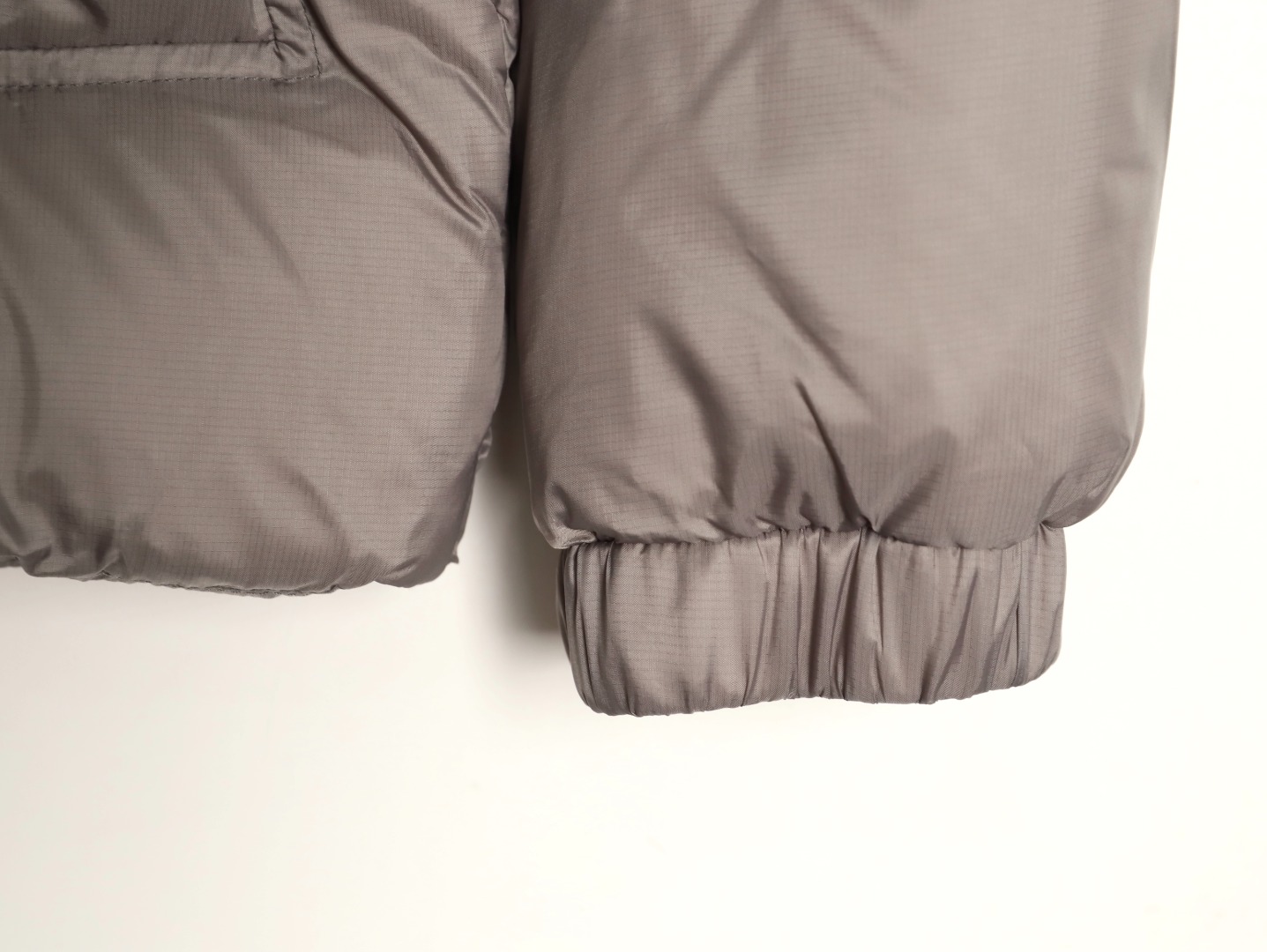 Moncler 蒙口 25SS Couyere maya系列哑光二代纯色羽绒服