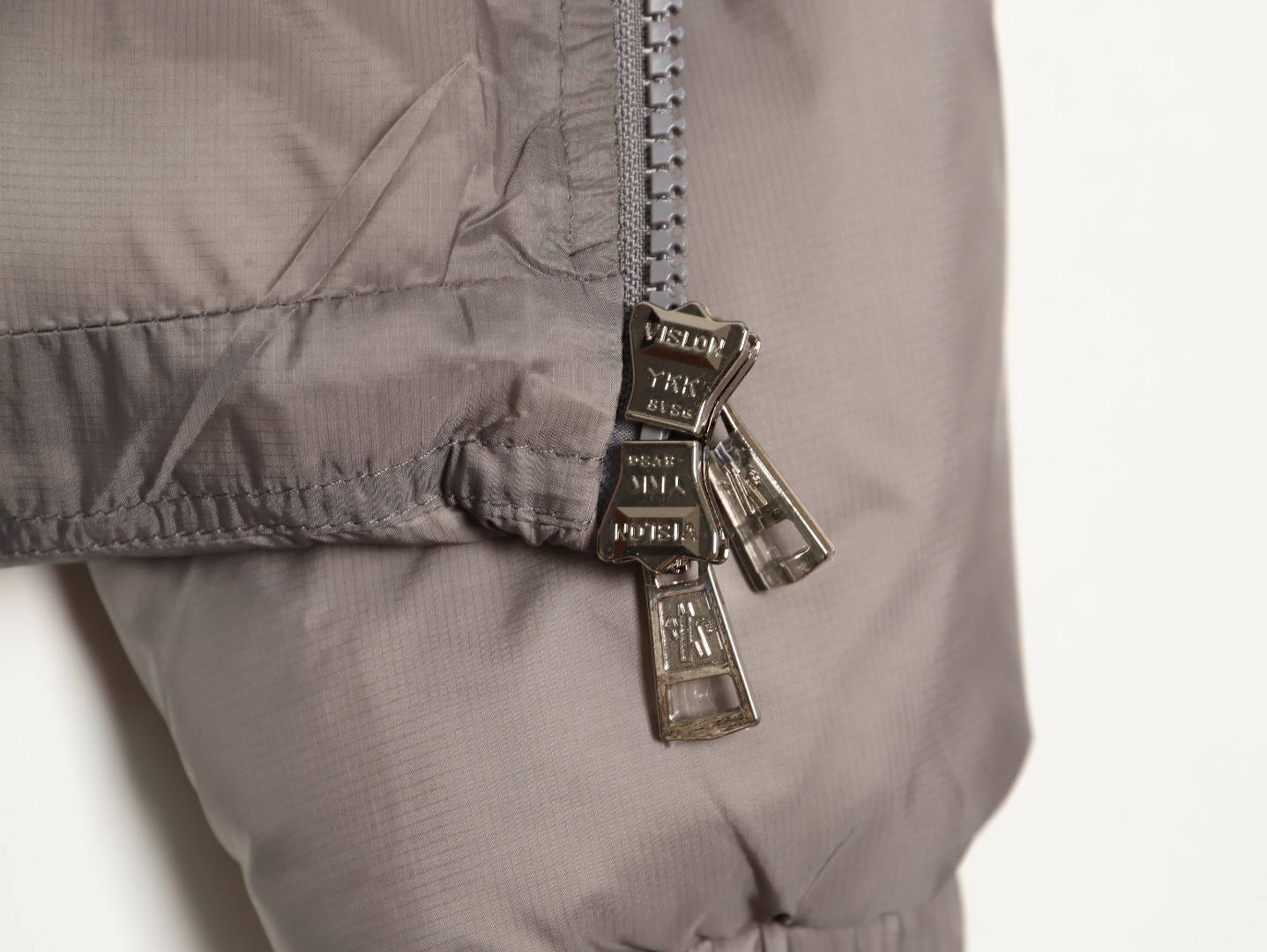 Moncler 蒙口 25SS Couyere maya系列哑光二代纯色羽绒服