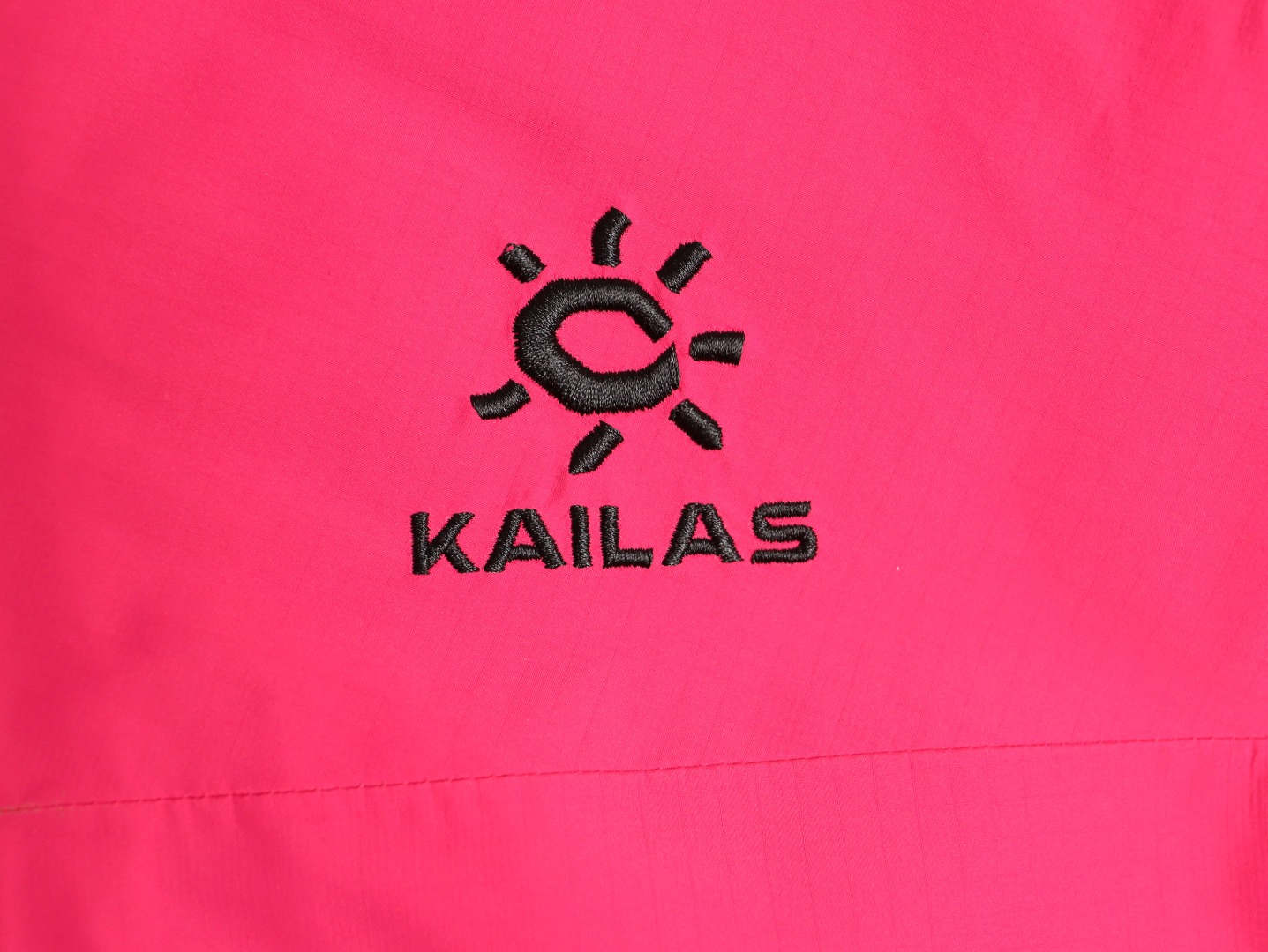 KAILAS 凯乐石 阿斯本硬壳700蓬鹅绒防风防水户外滑雪羽绒服-莆田鞋,莆田鞋货源,高仿鞋,高仿鞋货源,安福档口,莆田高仿鞋,莆田鞋批发,高仿鞋批发,莆田高仿运动鞋,高仿运动鞋,莆田运动鞋 KAILAS 凯乐石 阿斯本硬壳700蓬鹅绒防风防水户外滑雪羽绒服