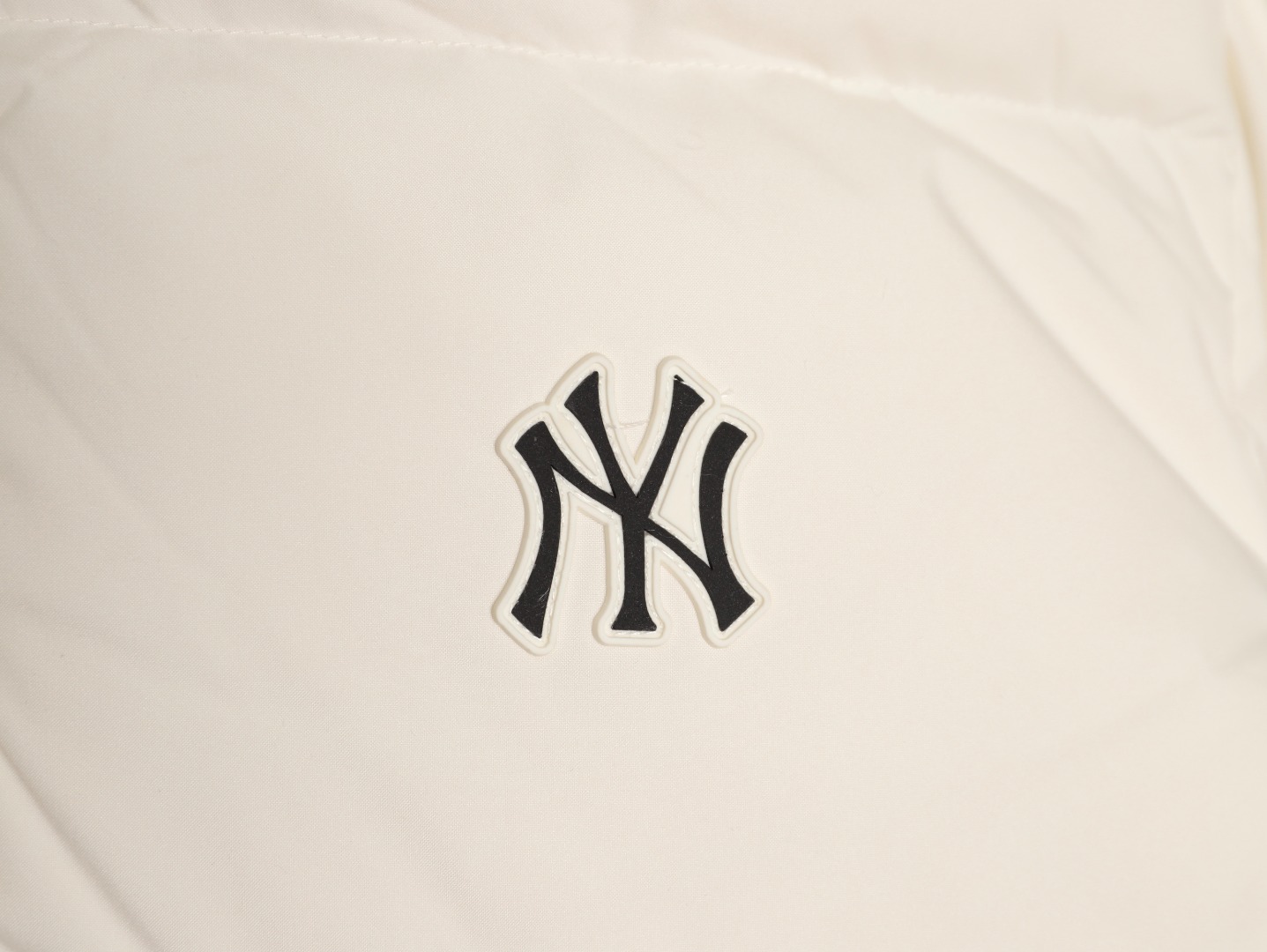 MLB 专柜同步情侣长款连帽后背NY大标羽绒服-莆田鞋,莆田鞋货源,高仿鞋,高仿鞋货源,安福档口,莆田高仿鞋,莆田鞋批发,高仿鞋批发,莆田高仿运动鞋,高仿运动鞋,莆田运动鞋 MLB 专柜同步情侣长款连帽后背NY大标羽绒服