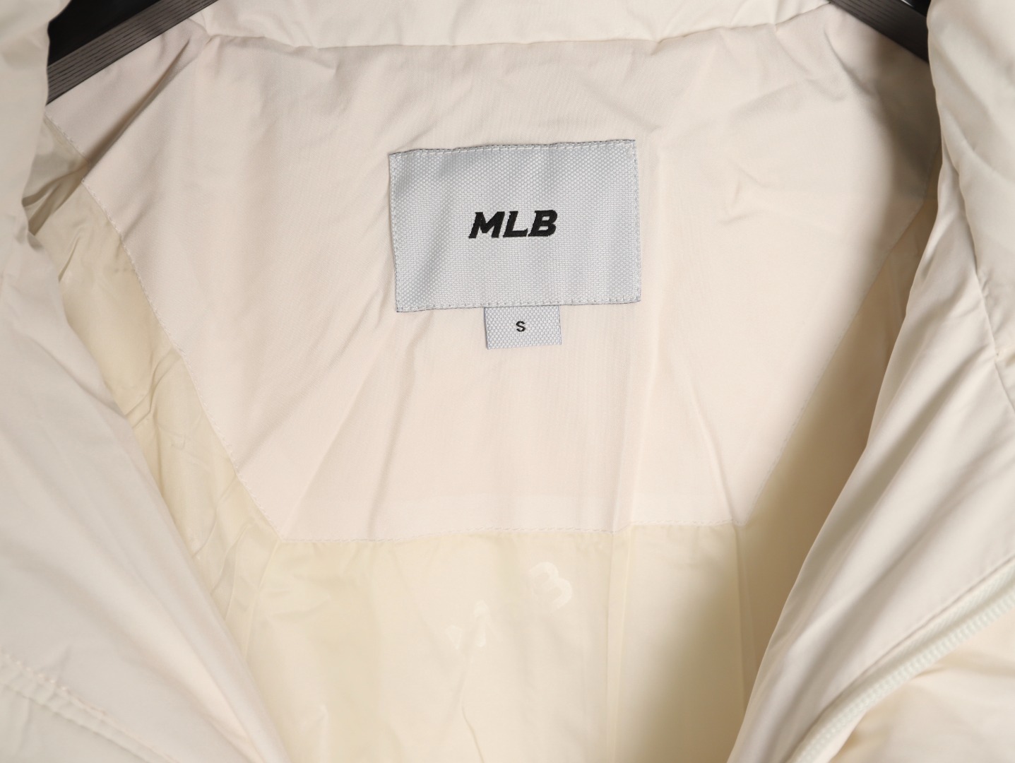 MLB 专柜同步情侣长款连帽后背NY大标羽绒服-莆田鞋,莆田鞋货源,高仿鞋,高仿鞋货源,安福档口,莆田高仿鞋,莆田鞋批发,高仿鞋批发,莆田高仿运动鞋,高仿运动鞋,莆田运动鞋 MLB 专柜同步情侣长款连帽后背NY大标羽绒服