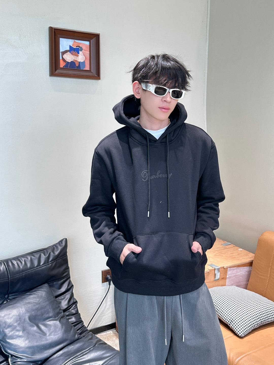 Burberry 巴宝莉 25FW 签名字母帽衫
上身效果#