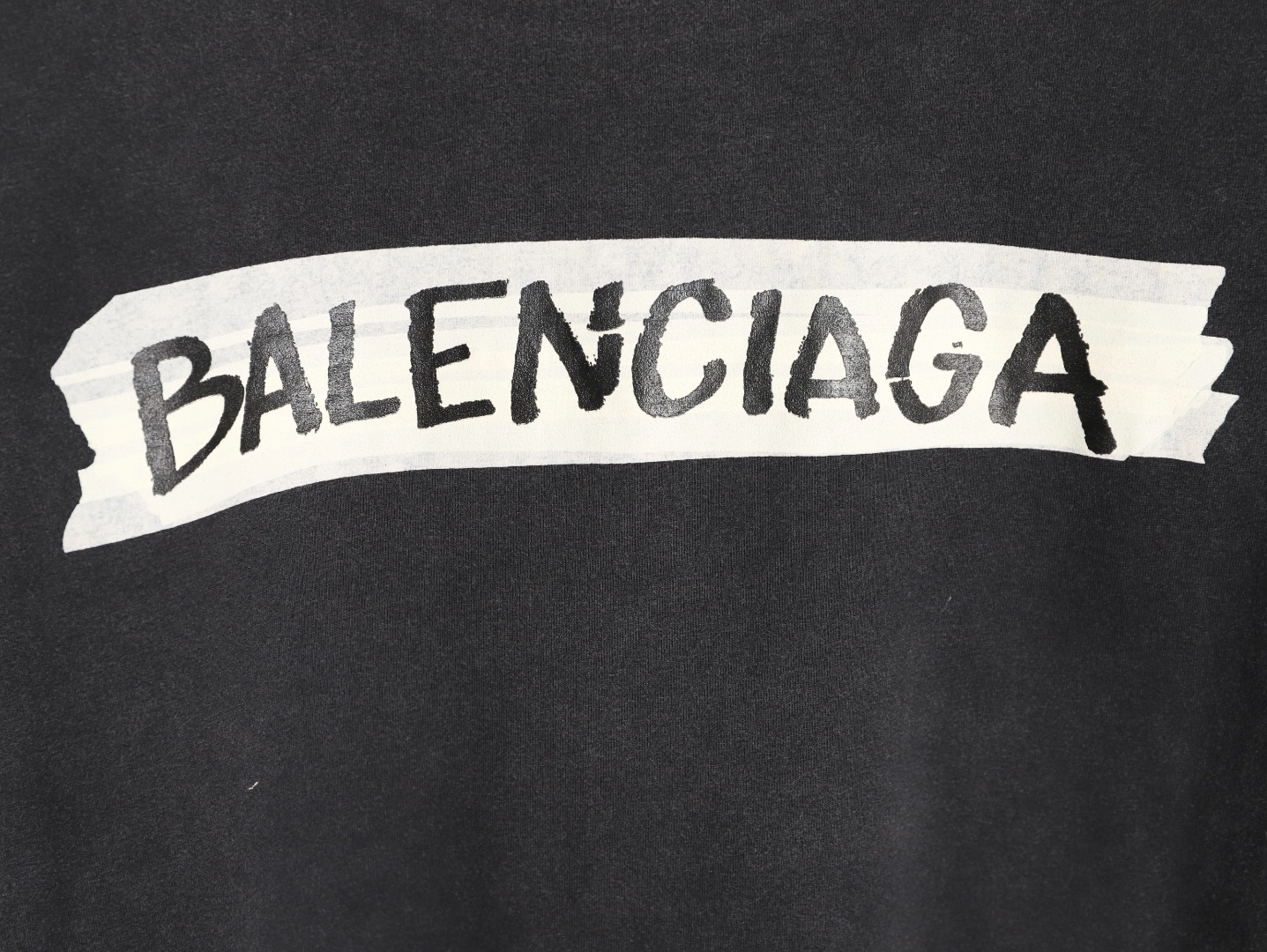 Balenciaga 巴黎世家 26SS 新胶带印花长袖T恤