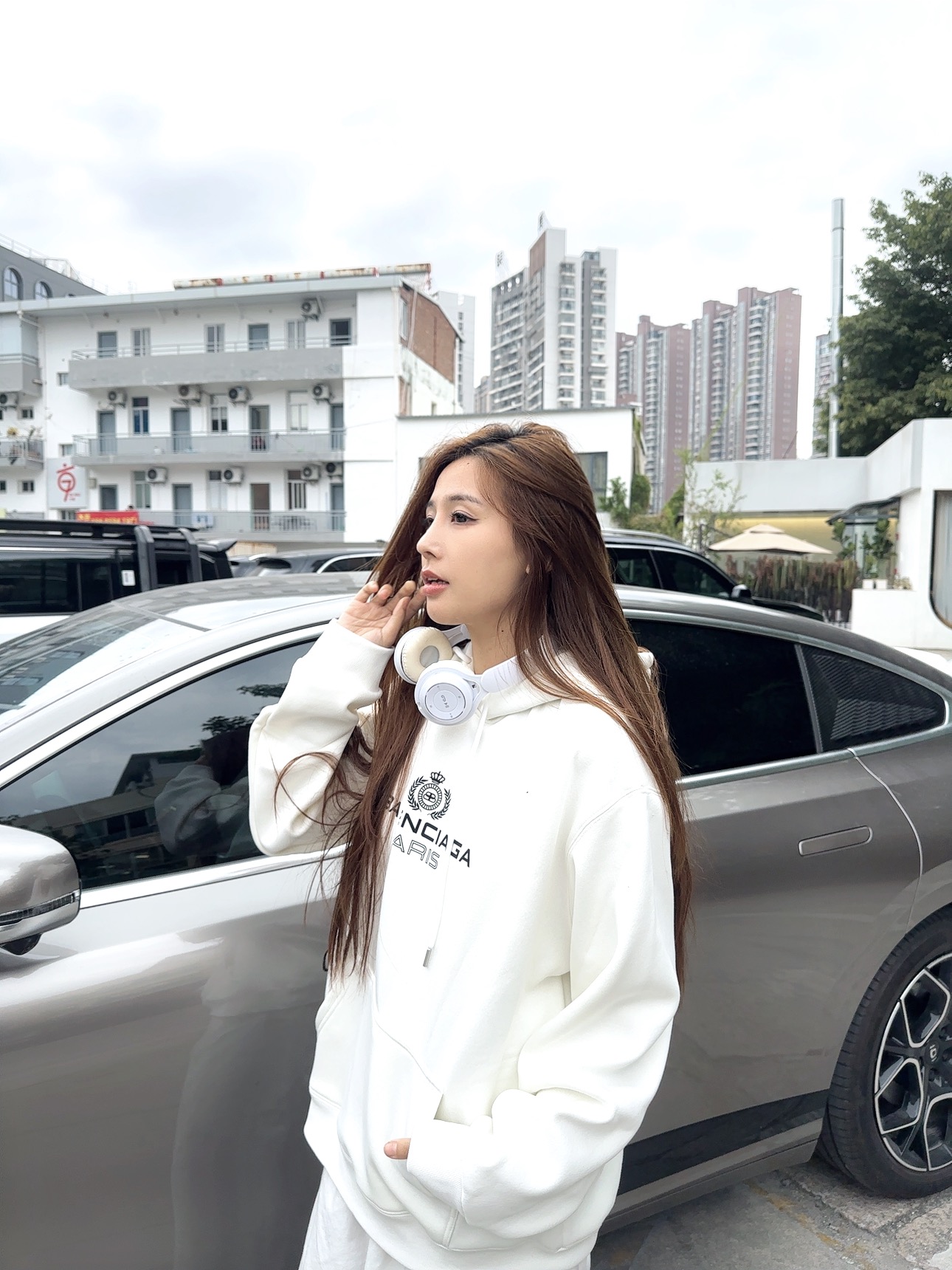 Balenciaga 巴黎世家 LV 25FW 麦穗帽衫 上身效果#