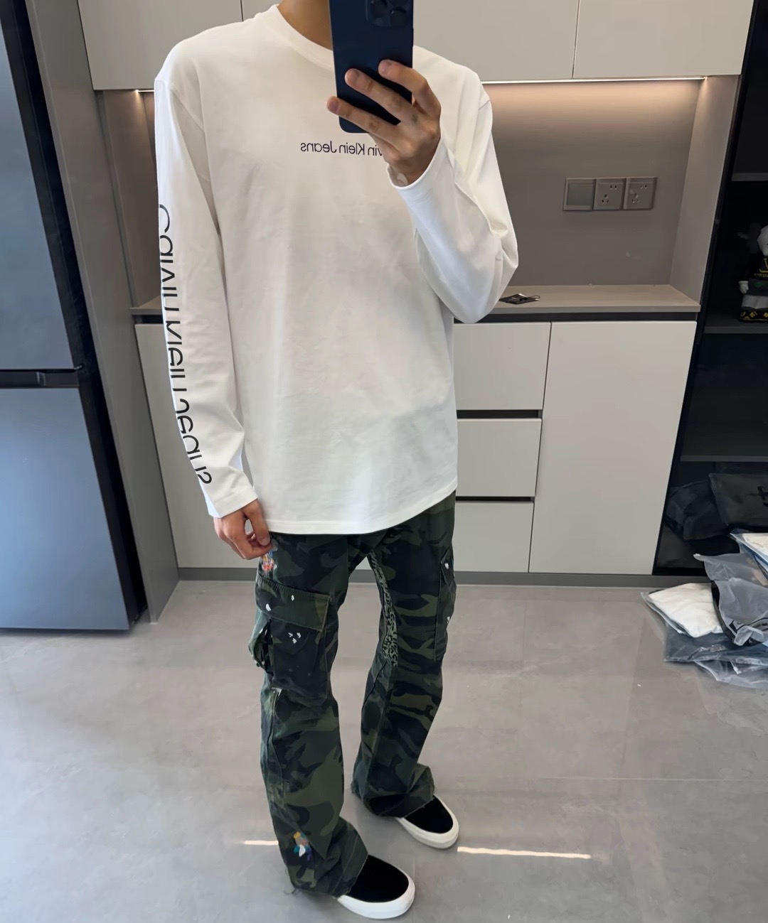 Calvin Klein Jeans Long Sleeve Crew Neck T-Shirt, Black/White