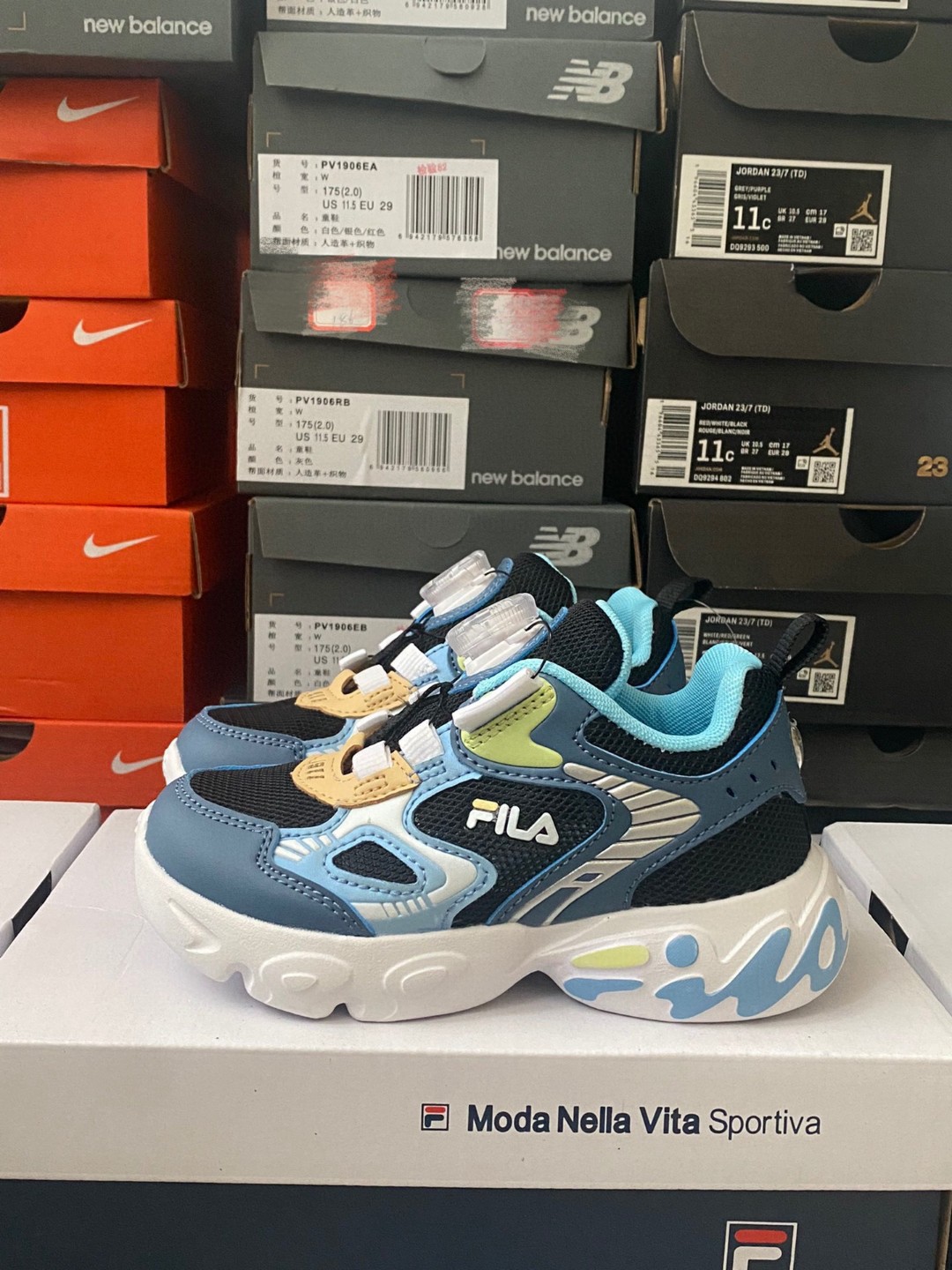 图片[6]-活动尺码：26-37码 好看，这两个字我已经说腻啦 独特的旋转纽扣设计，让宝贝轻松调节鞋带松紧，穿搭更自如😍无论宝贝是喜欢简约风格还是追求个性表达，这款老爹鞋都能满足宝贝的需求🤩-选品中心