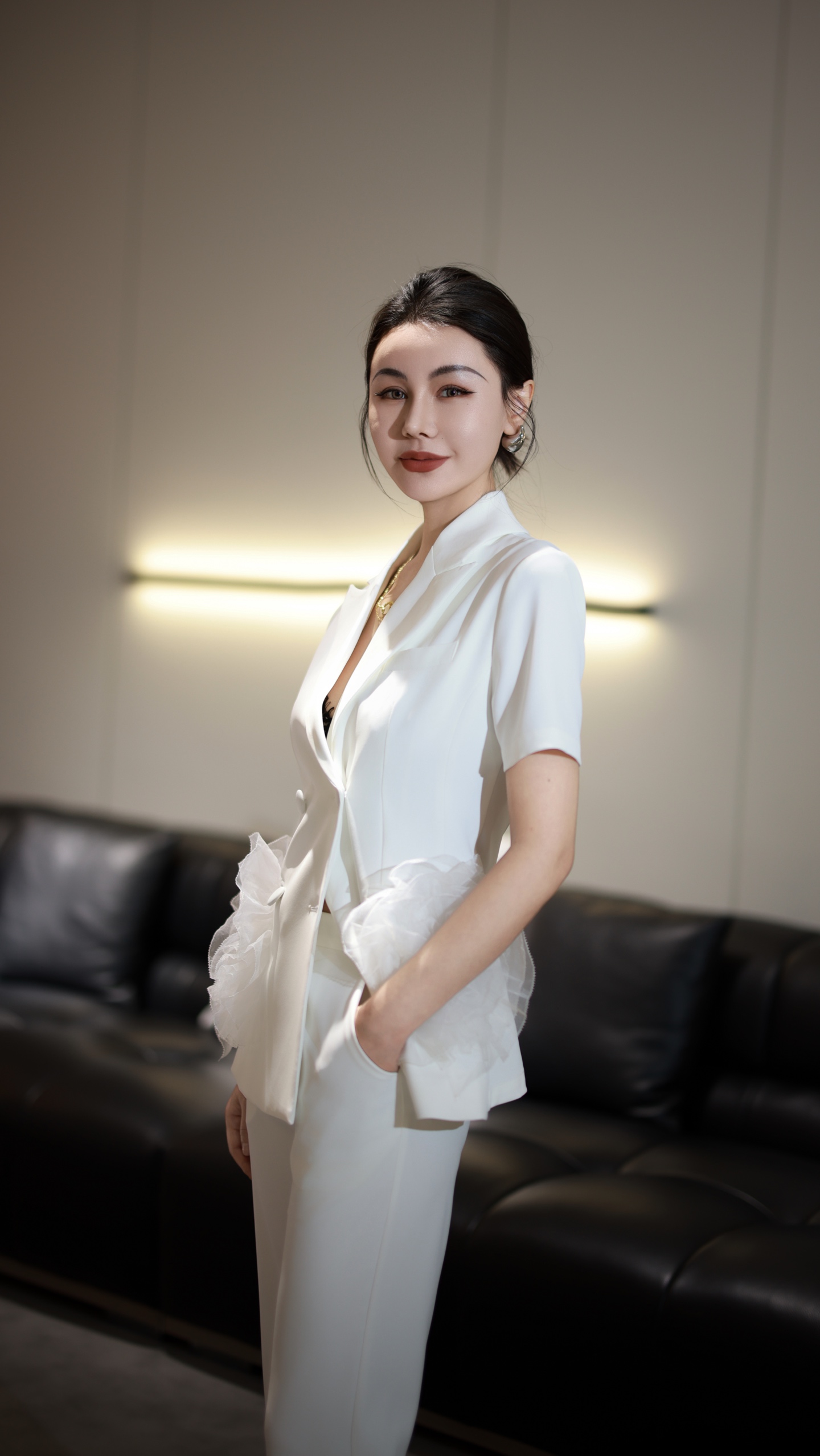 P759 SUPPORT FOR EXCHANGE, HIGH-QUALITY WOMEN’S SUIT, PACKAGED V HOME. IT’S AN ORIGINAL DESIGN - 图片 3