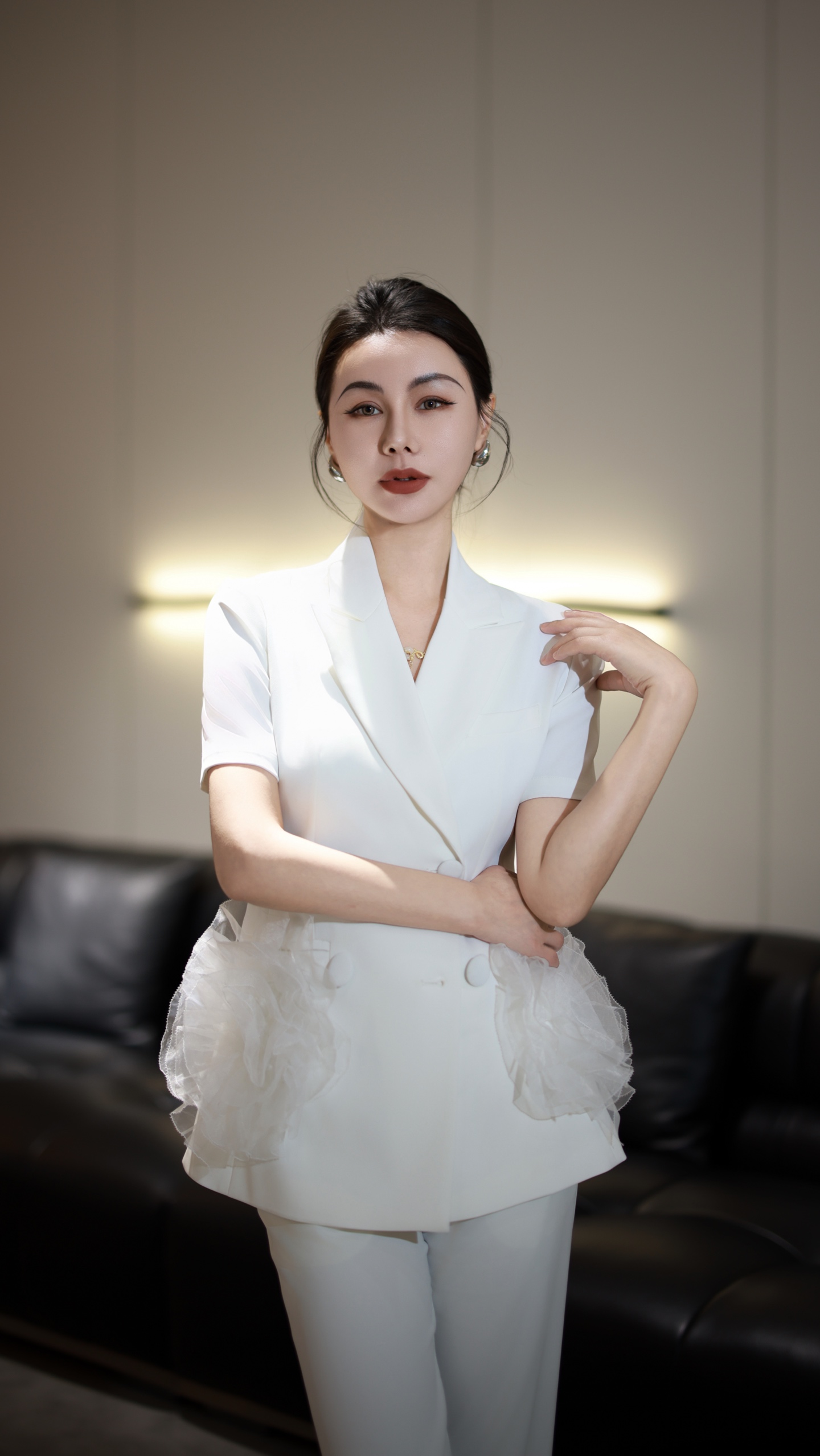 P759 SUPPORT FOR EXCHANGE, HIGH-QUALITY WOMEN’S SUIT, PACKAGED V HOME. IT’S AN ORIGINAL DESIGN - 图片 1