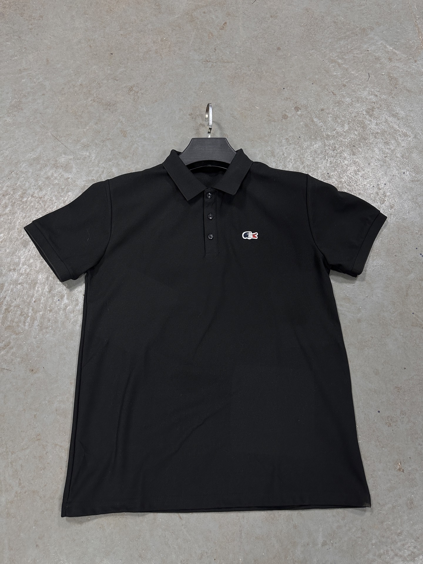 💰41 XJ-供货
供货发货 无过滤实拍  280克珠地棉 商务穿搭 首选polo 前面三个纽扣 双缝线车边 刺绣logo 顶级质量  实拍什么样 收到就是什么样！ M-5XL 