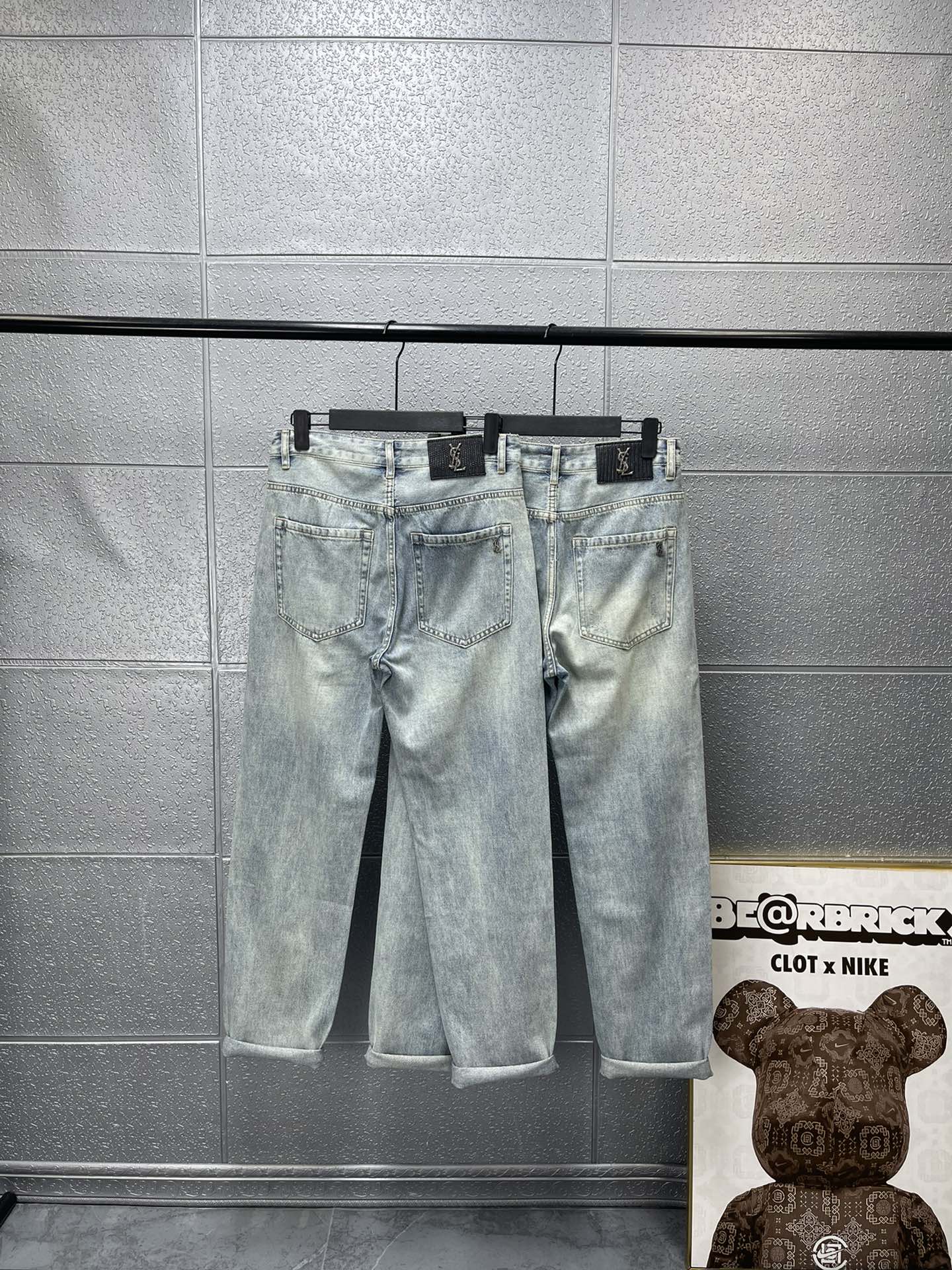 Yves Saint Laurent Men's Relaxed Fit Jeans with Vintage Wash 6 i1710162678 7550 2