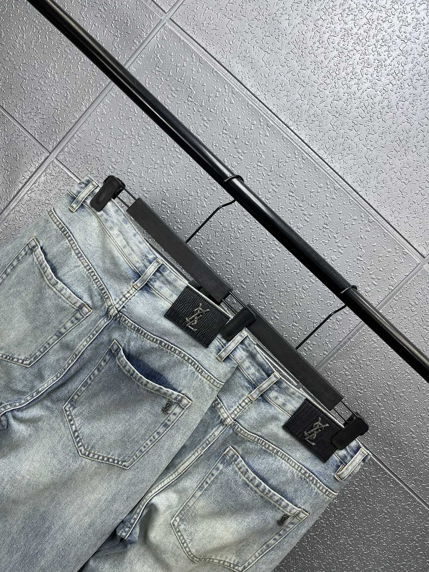 Yves Saint Laurent Men's Relaxed Fit Jeans with Vintage Wash 7 i1710162678 8743 8