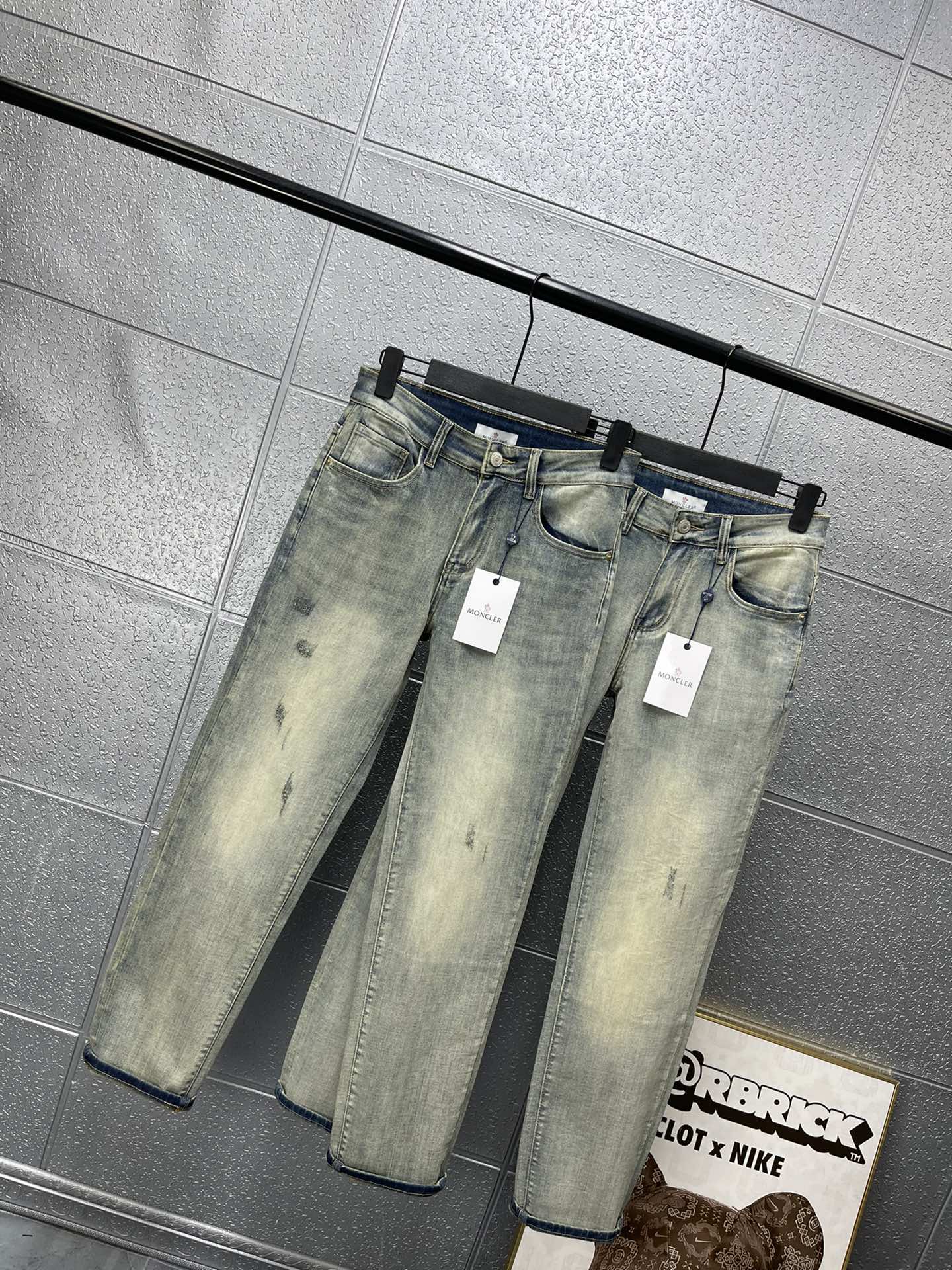 Moncler 2024 Spring Summer European Specialty Joint Leisure Jeans Overview - 图片 2