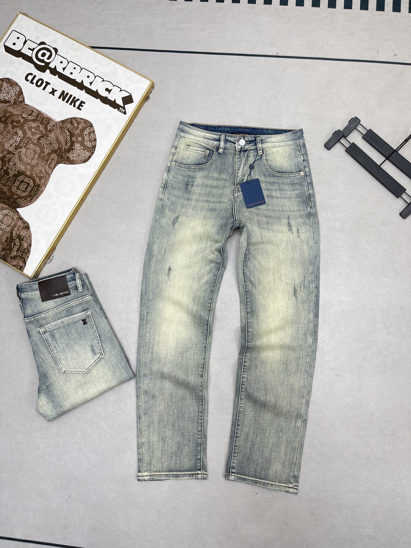 Louis Vuitton Jeans 03816