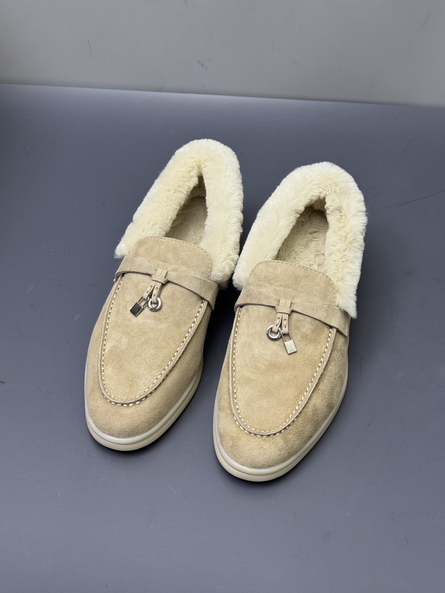 _d889smZSz2JkFT-VeijK_O8jQjTADqwfSoPIvtg