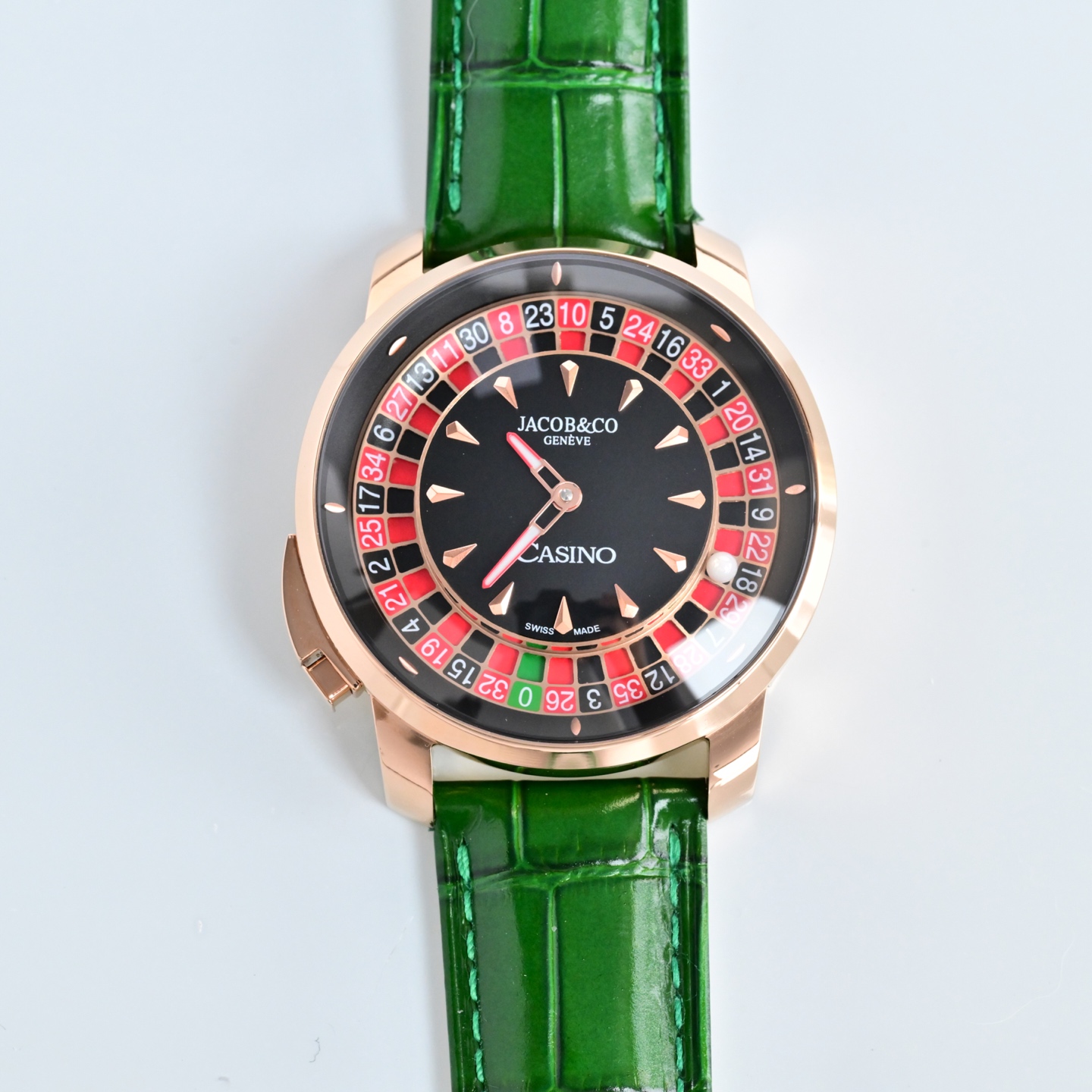 NO:821485,Play the game of time - Jacob & Co. Czech Leopard Gambling Watch, Swiss imported movement precision travel time, 44mm dial with built-in movable gambling device, start luxury interaction with one touch, red and black contrasting dial emulates the classic roulette aesthetics, the ball moves with the wrist and hides mysteries, making the wrist a mobile casino and igniting social topics. The texture of 316 stainless steel collides with street trends, making business and leisure the focus~  Freeze every highlight moment when you have a good chance of winning.,,jacob & co19860909玩转时间博弈——Jacob & Co. 捷克豹赌盘腕表,瑞士进口机芯精准走时,44mm表盘内嵌可动赌盘装置,一按即启奢趣互动,红黑撞色表盘复刻经典轮盘美学,滚珠随手腕律动暗藏玄机,让腕间成为移动的娱乐场,点燃社交话题.316精钢质感碰撞街头潮流,商务休闲皆成焦点～ 定格每一次胜算在握的高光时刻.,,jacob & co,Watch