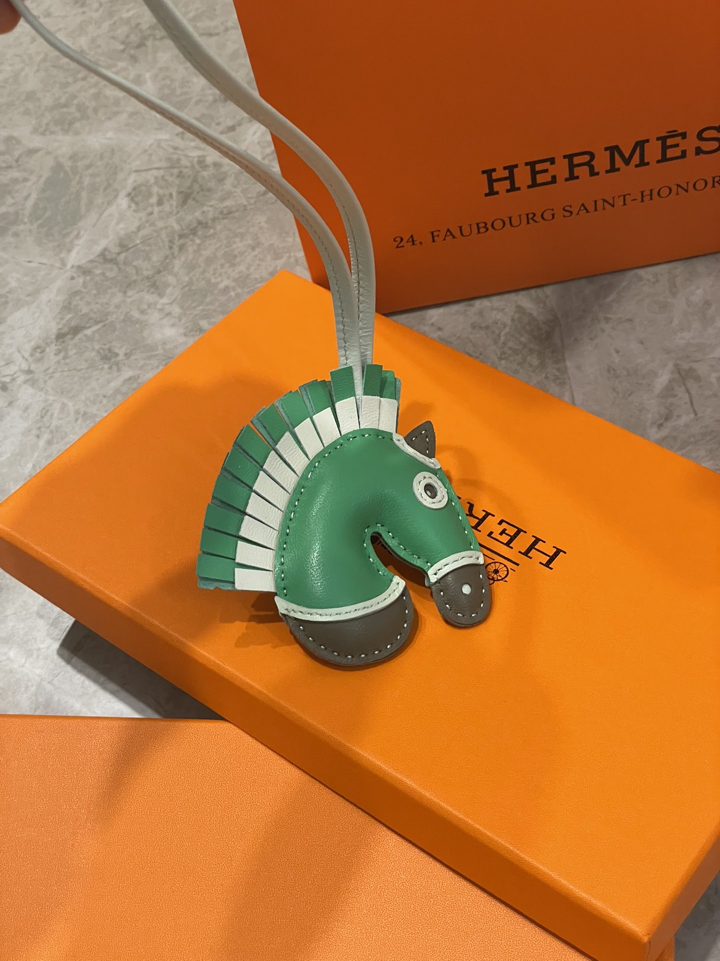Hermès Bag Collection crafted with premium materials and signature 4