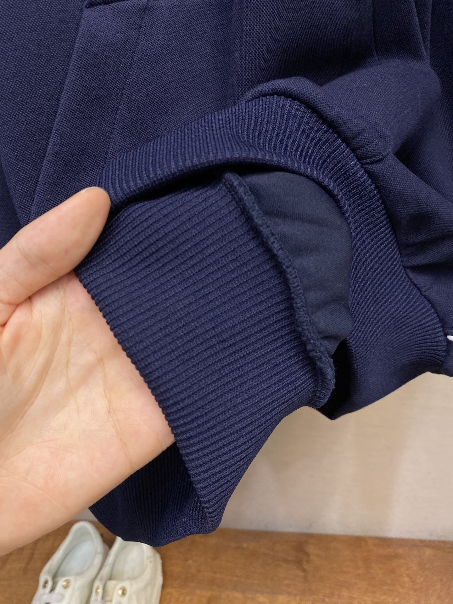 Gucci Navy Blue Label Guard: Luxurious, Soft Fabric with Custom Steel Stamping - 图片 8