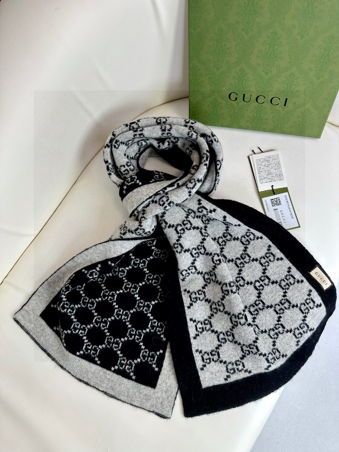 Gucci原单️重磅推荐️2023新款针织围巾男女同款️低调的奢侈感️极品柔美精英高手级别的时髦感围巾️