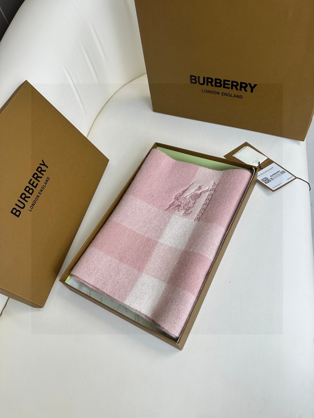 BURBERRY原单️重磅推荐️2023新款针织围巾男女同款️低调的奢侈感️极品柔美精英高手级别的时髦感