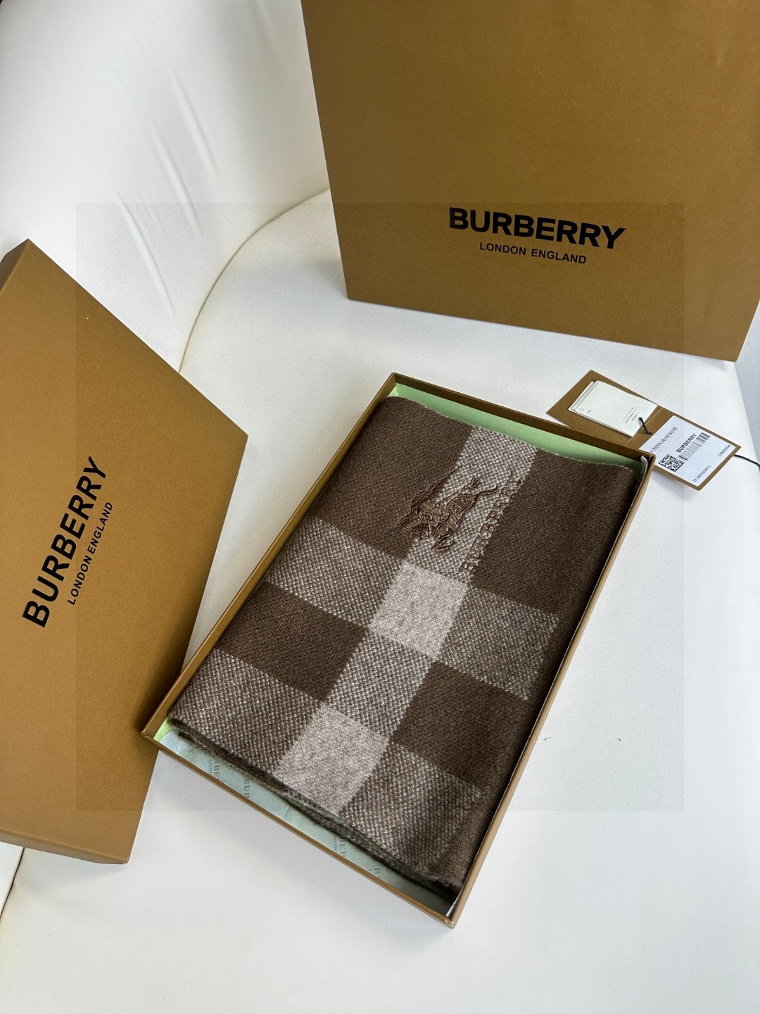 BURBERRY原单️重磅推荐️2023新款针织围巾男女同款️低调的奢侈感️极品柔美精英高手级别的时髦感