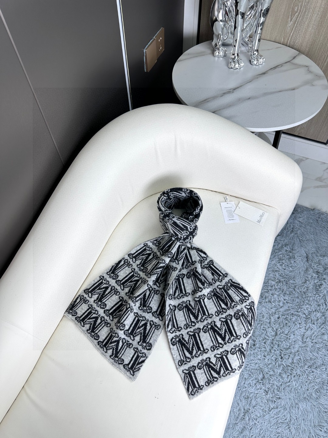 MaxMara家GZ最新款️M针织羊绒长巾非常百搭爆款哦实物真心美针织提花LOGO无论LOGO设计以及面