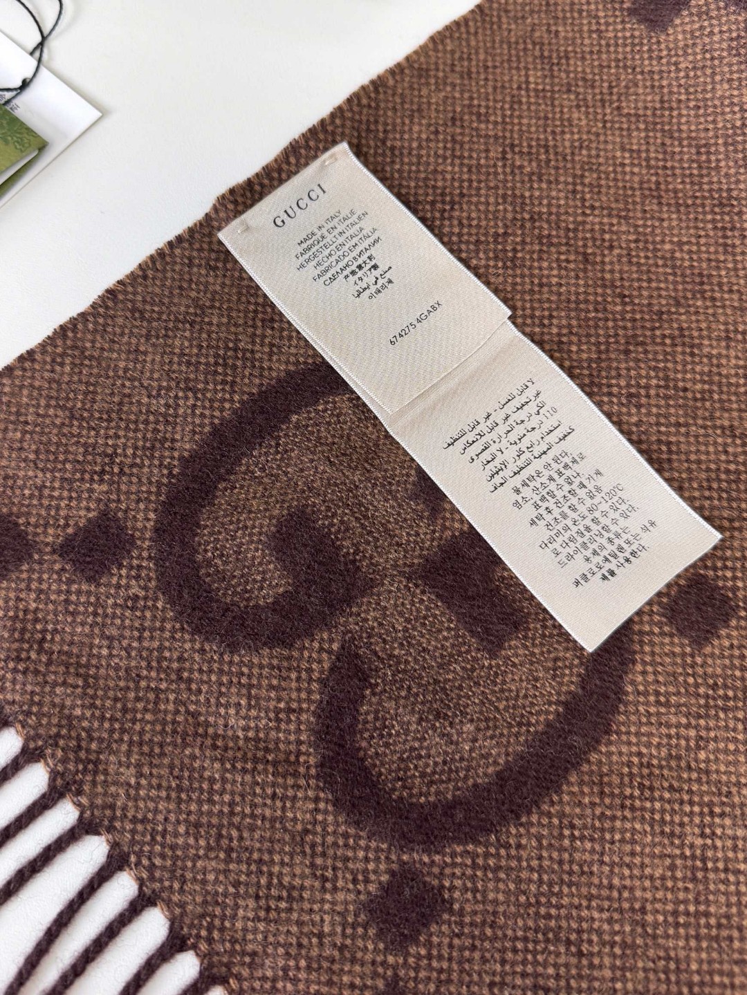 大G流苏 最新爆款 经典双大g 双面提花流苏围巾 原版原标，经典的设计 耐看百搭 规格45*200