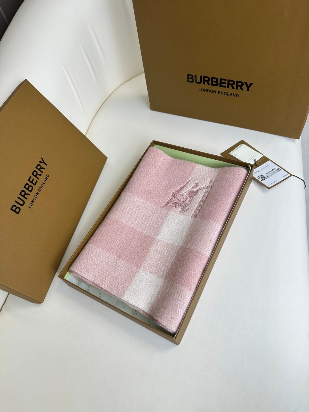 BURBERRY原单️重磅推荐️2023新款针织围巾男女同款️低调的奢侈感️极品柔美精英高手级别的时髦感