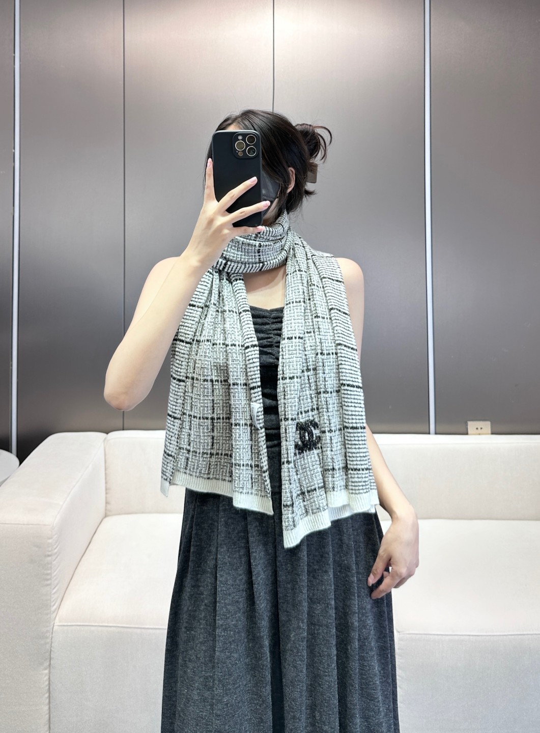 NO:163391,Criticize the pictures of young ladies, ordinary scarves19860909批小姐姐秀图普通围巾,普通围巾,scarf