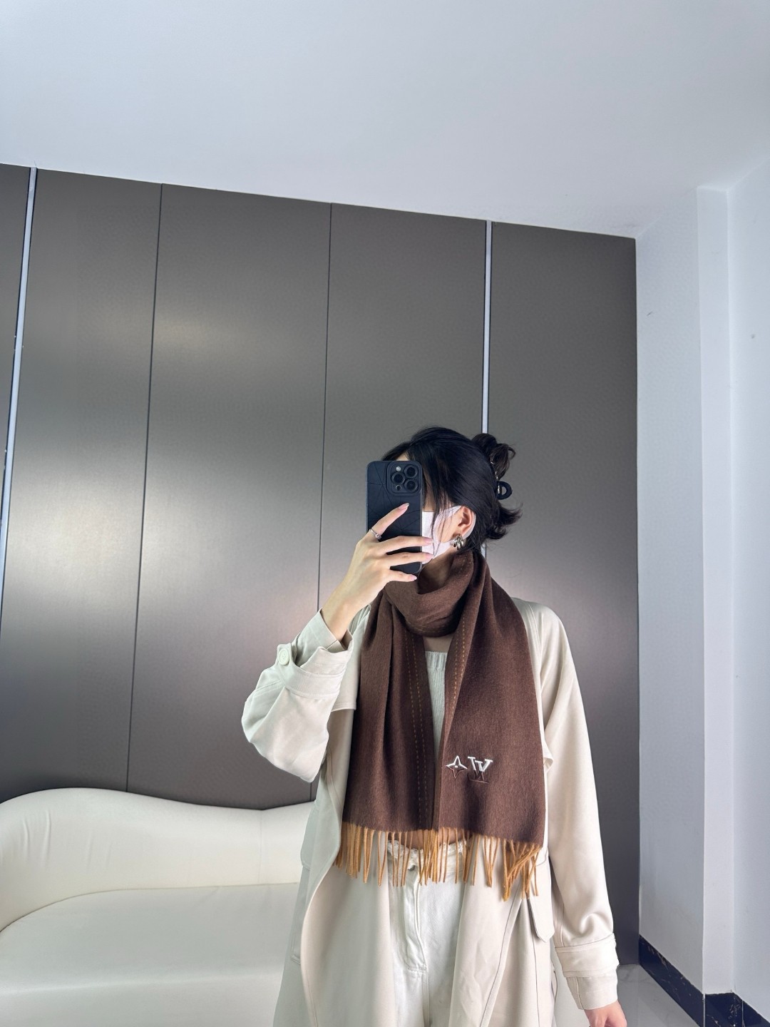 怒赞自留，难得的高端女款‼️家属福利‼️LV非常正的男女围巾~面料大爱，非常柔软细腻舒服，‼️大气简约，